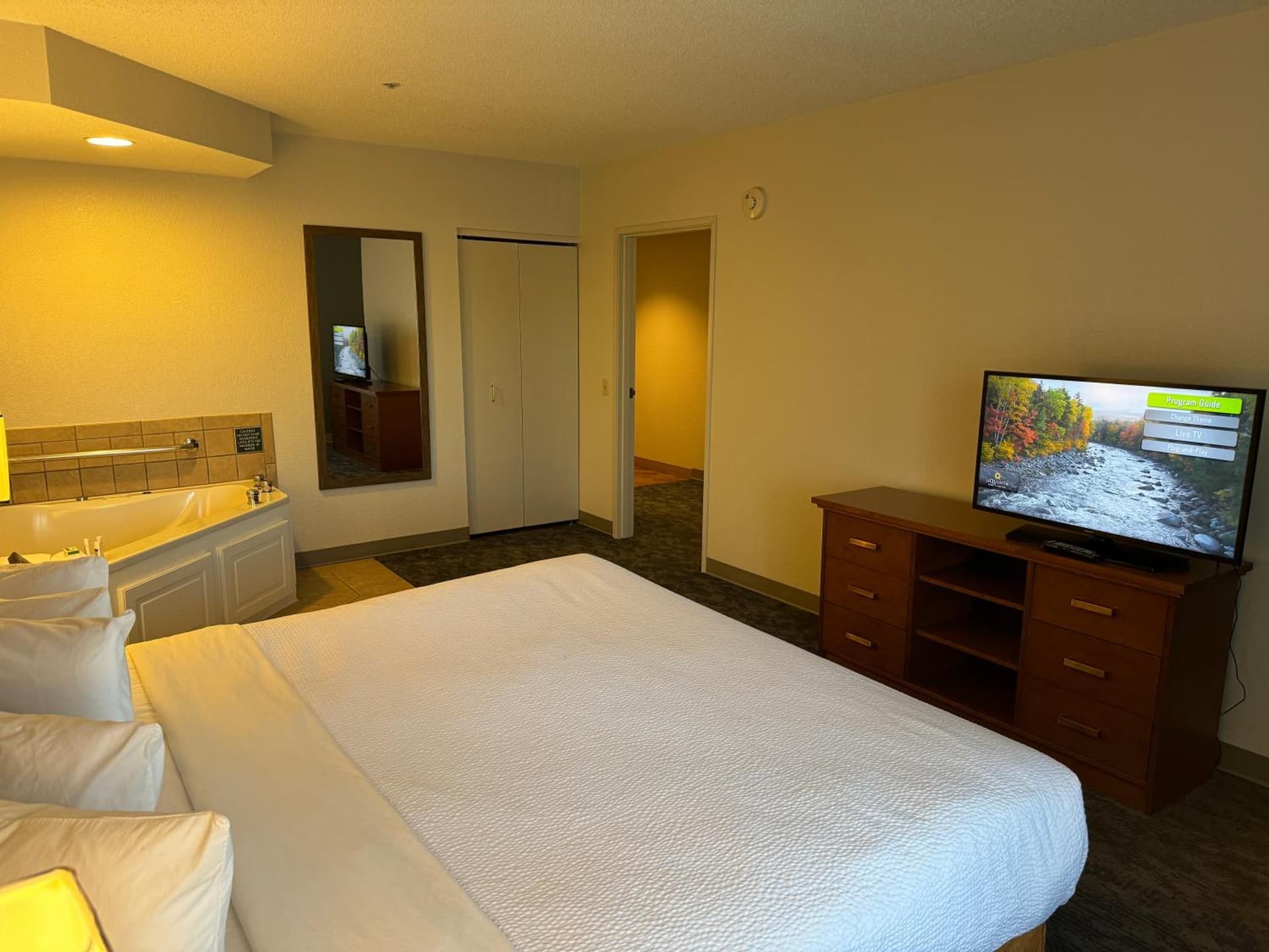La Quinta by Wyndham Bannockburn-Deerfield gallery photo in Bannockburn, IL — image 14