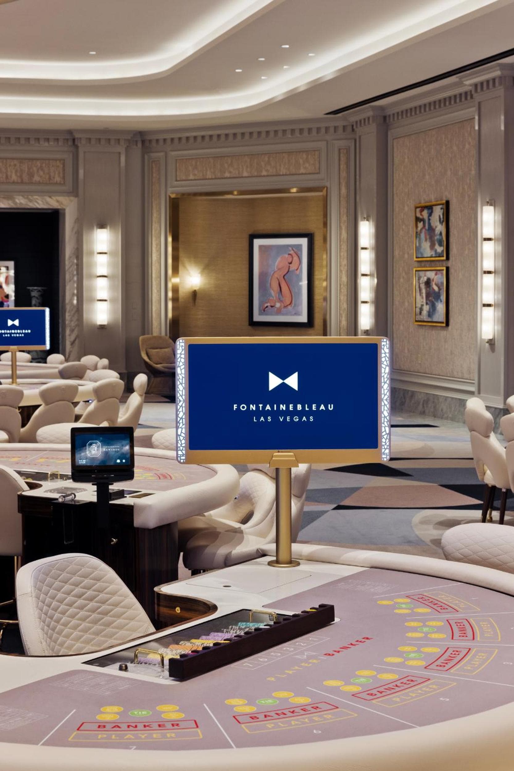 Fontainebleau Las Vegas, MICHELIN Key Award Hotel gallery photo in Las Vegas, NV — image 12
