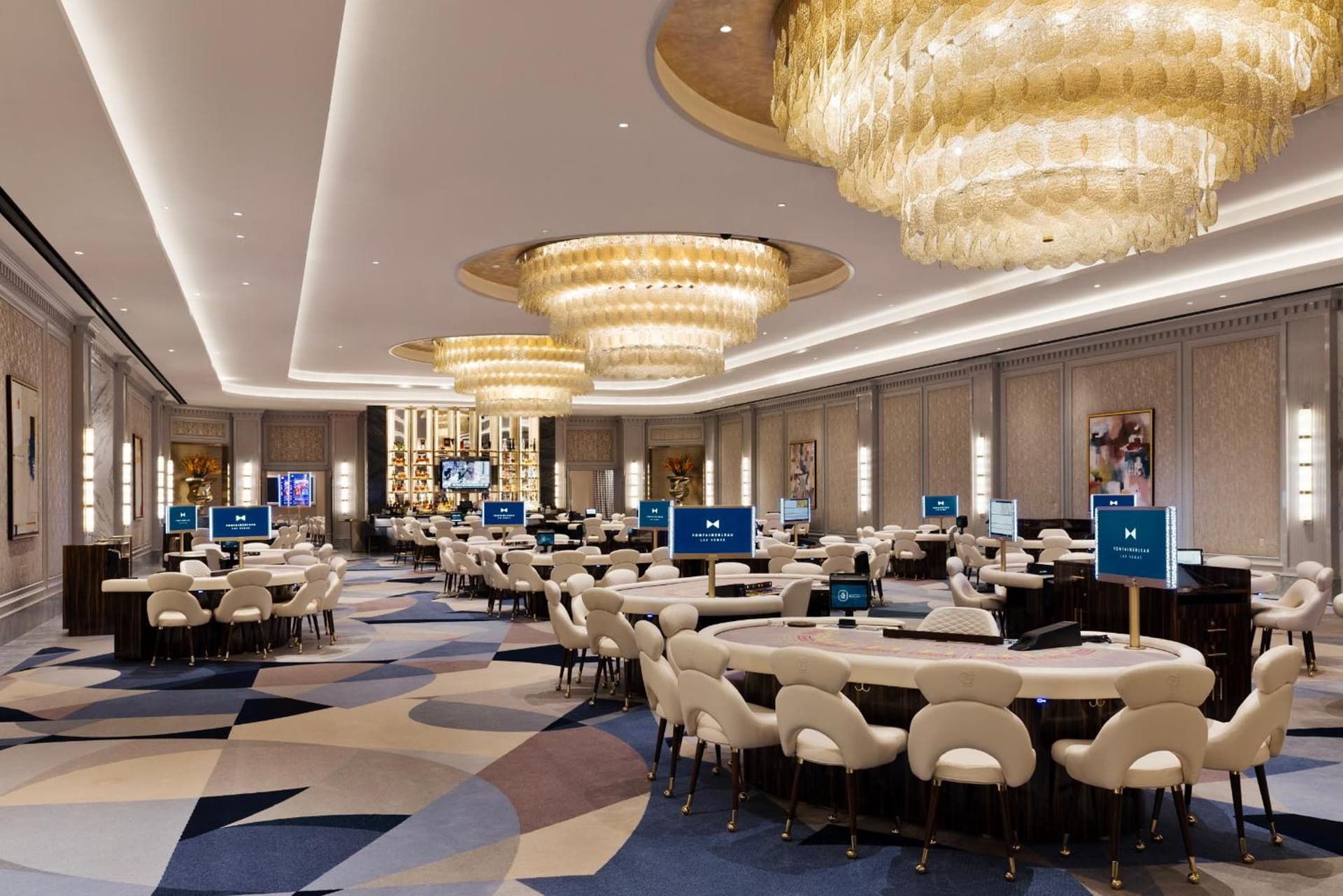 Fontainebleau Las Vegas, MICHELIN Key Award Hotel gallery photo in Las Vegas, NV — image 10