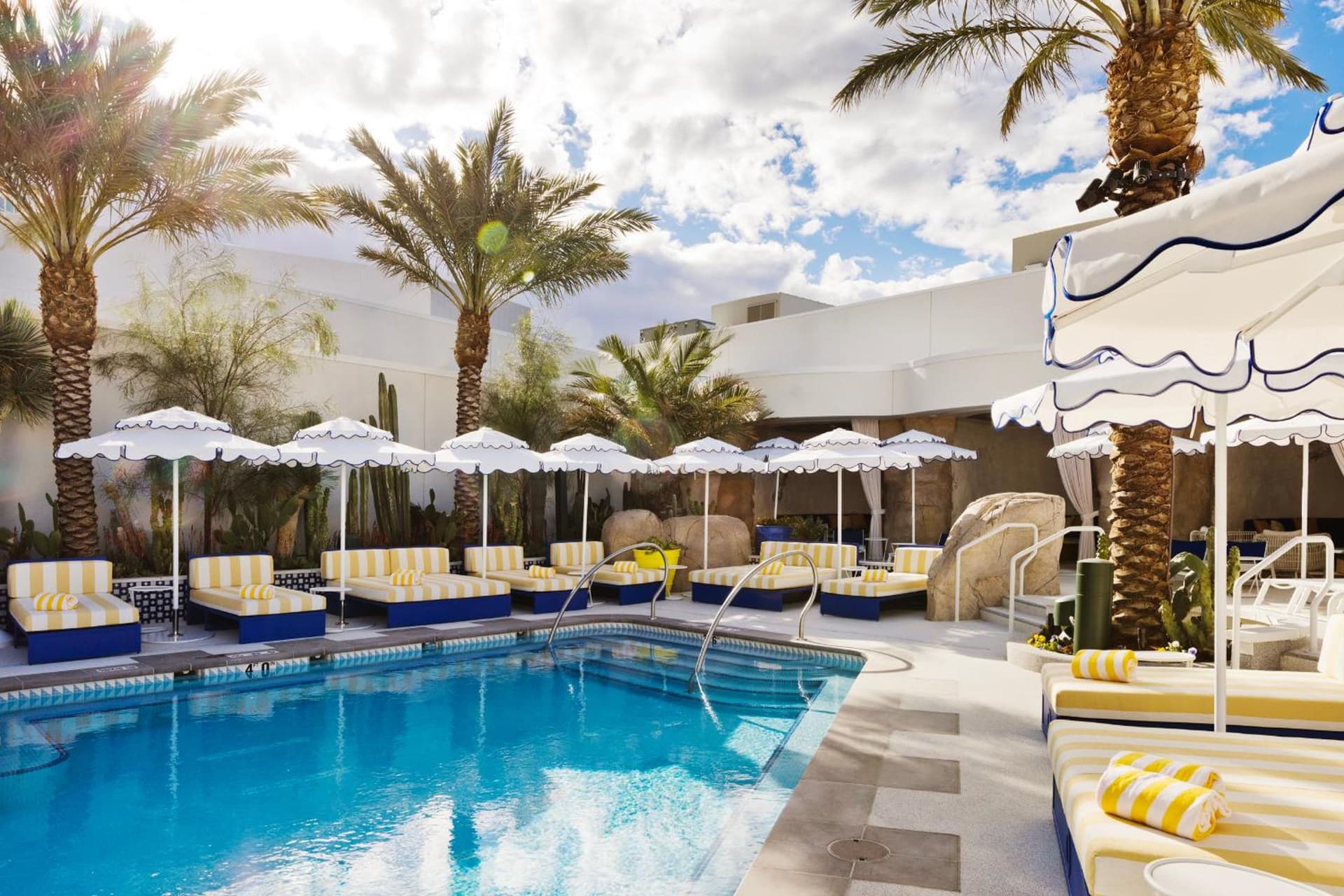 Fontainebleau Las Vegas, MICHELIN Key Award Hotel gallery photo in Las Vegas, NV — image 29