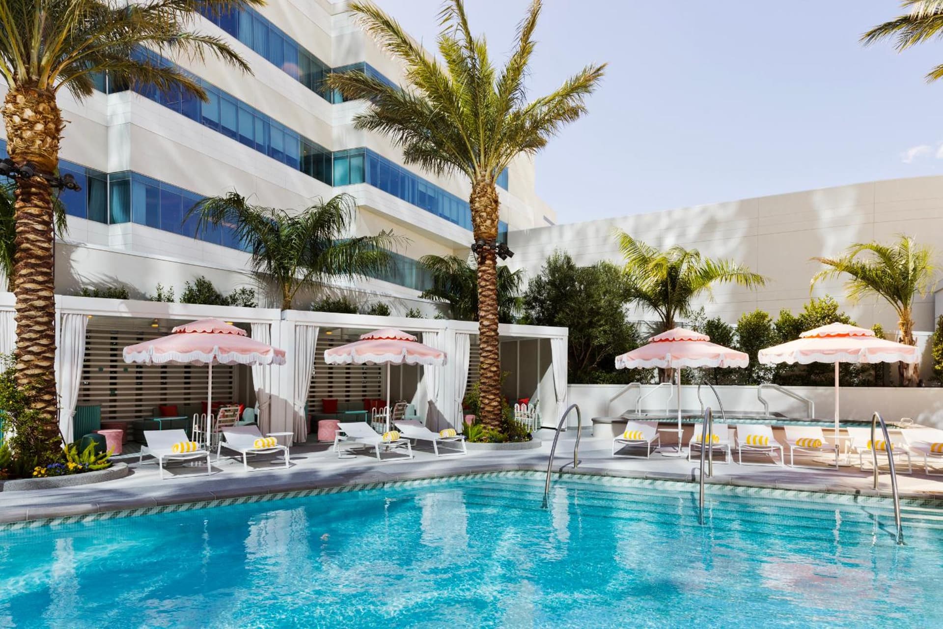 Fontainebleau Las Vegas, MICHELIN Key Award Hotel gallery photo in Las Vegas, NV — image 27