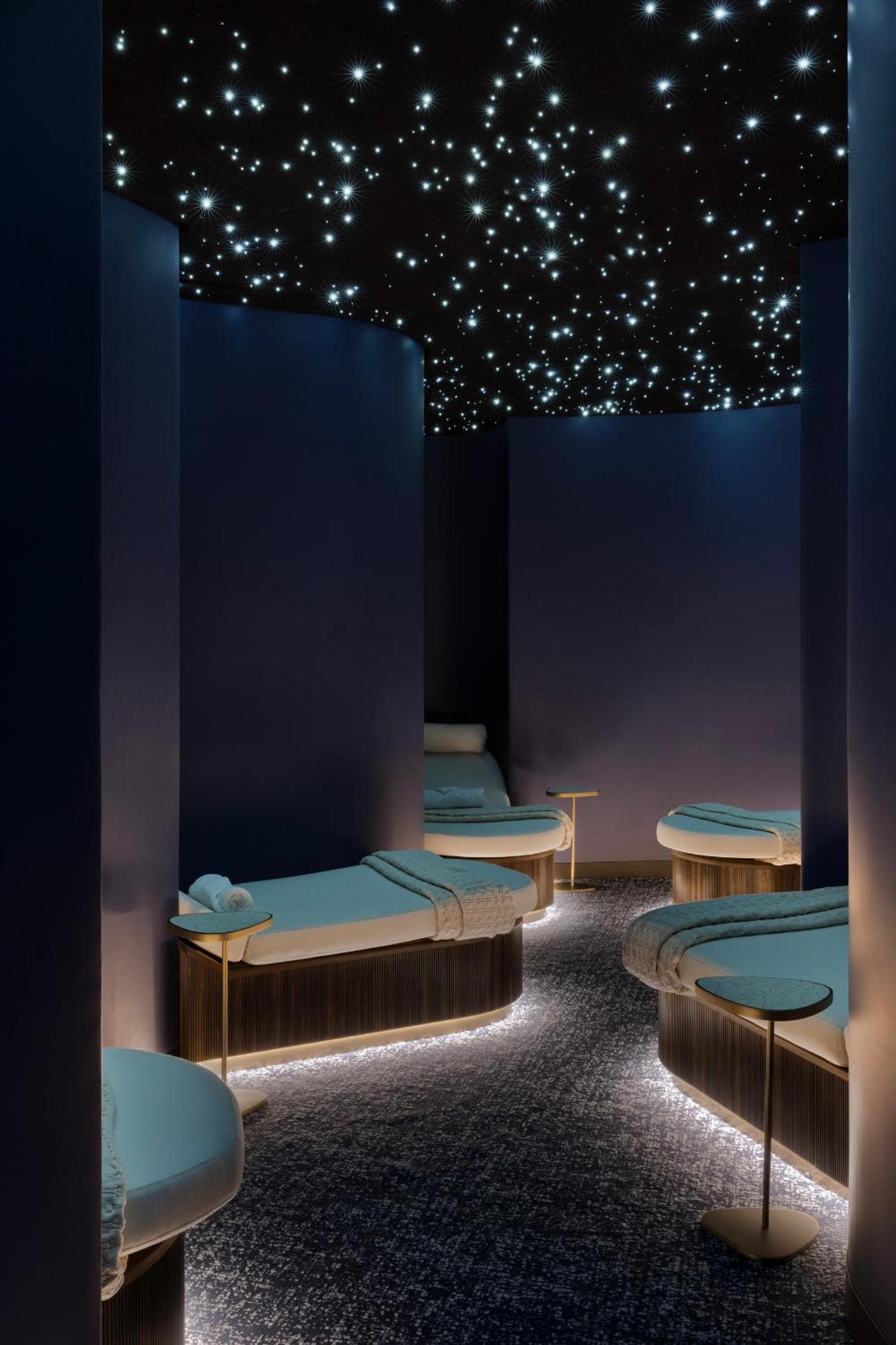 Fontainebleau Las Vegas, MICHELIN Key Award Hotel gallery photo in Las Vegas, NV — image 36