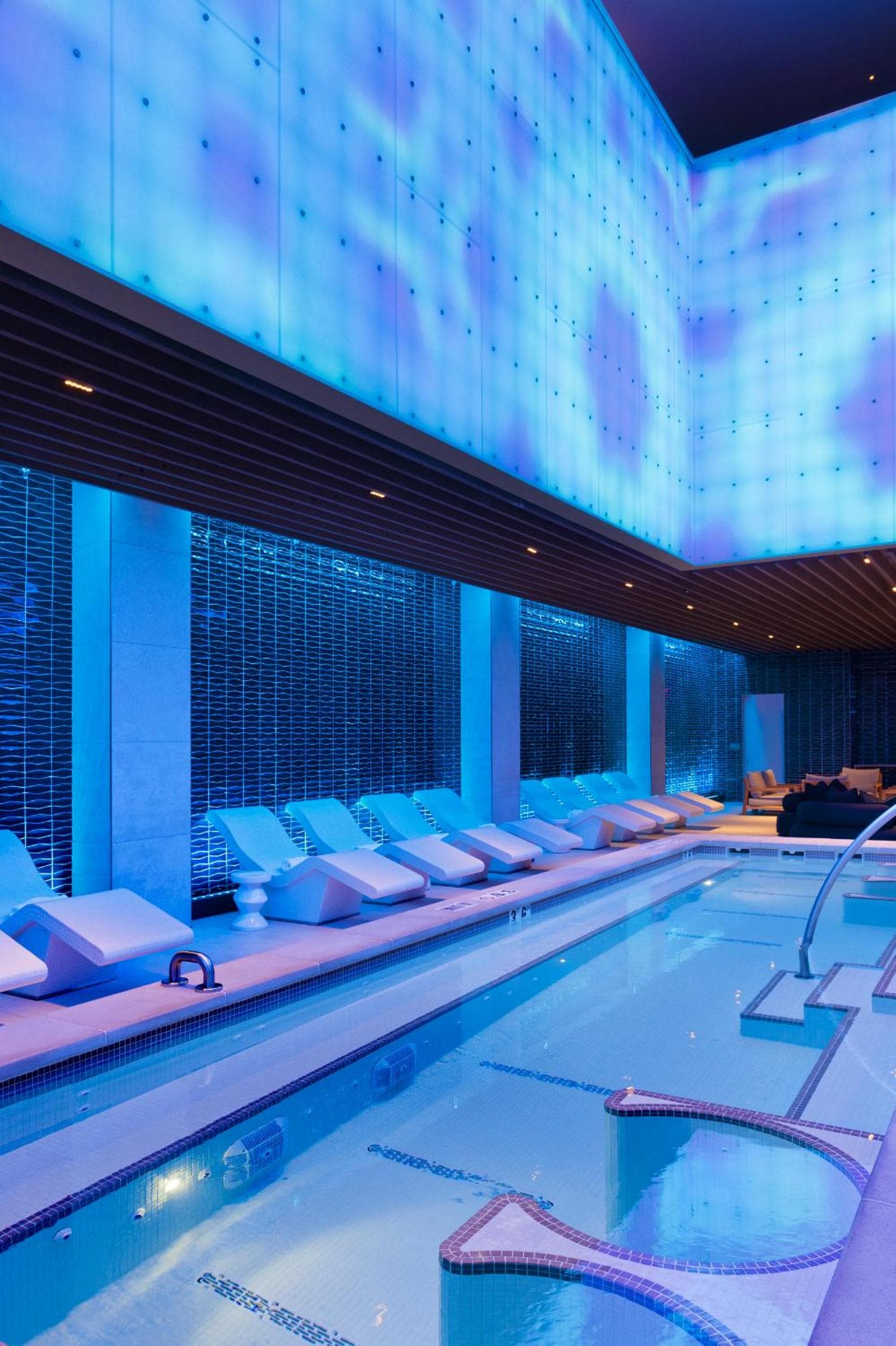 Fontainebleau Las Vegas, MICHELIN Key Award Hotel gallery photo in Las Vegas, NV — image 34