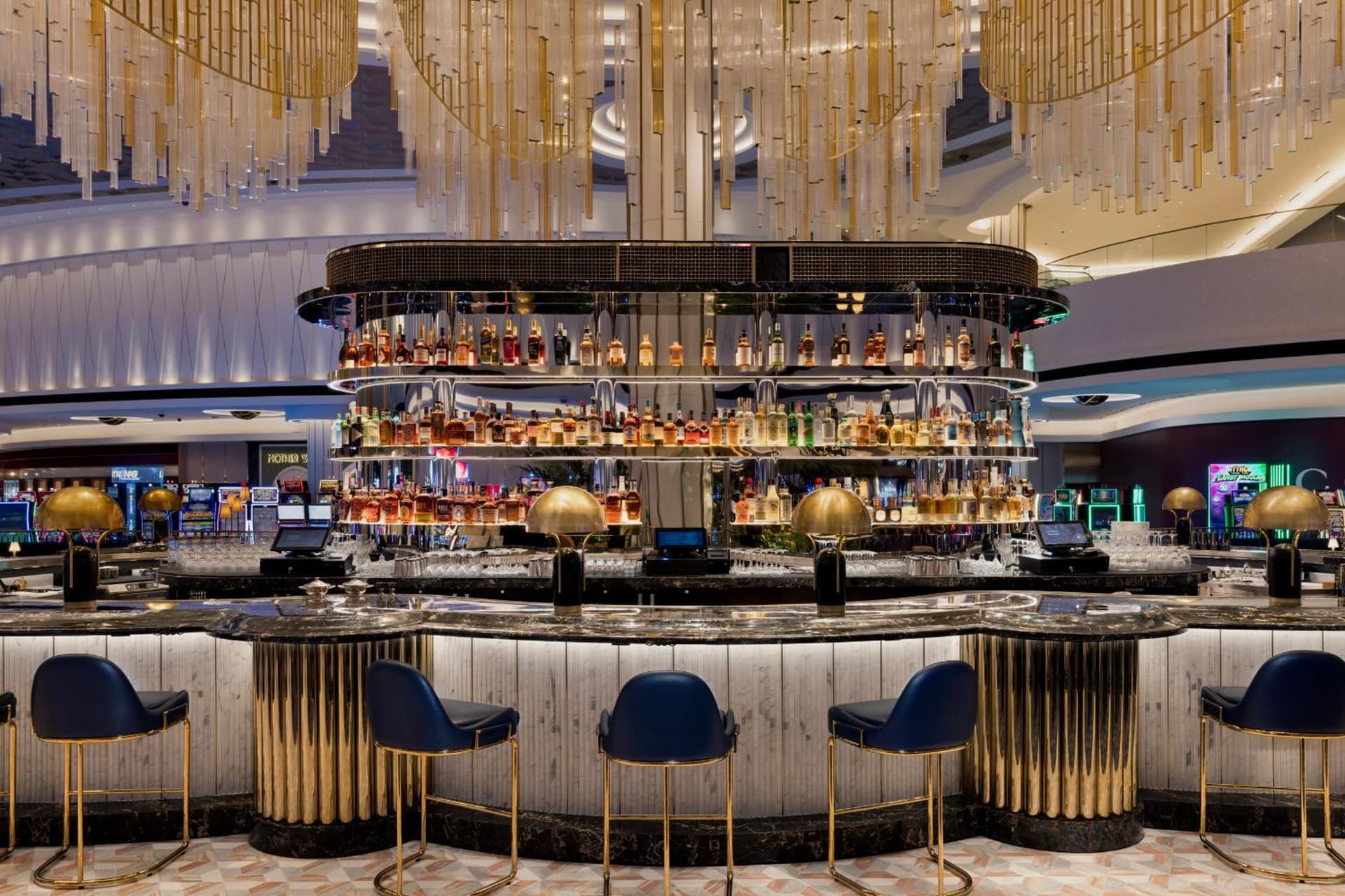 Fontainebleau Las Vegas, MICHELIN Key Award Hotel gallery photo in Las Vegas, NV — image 47