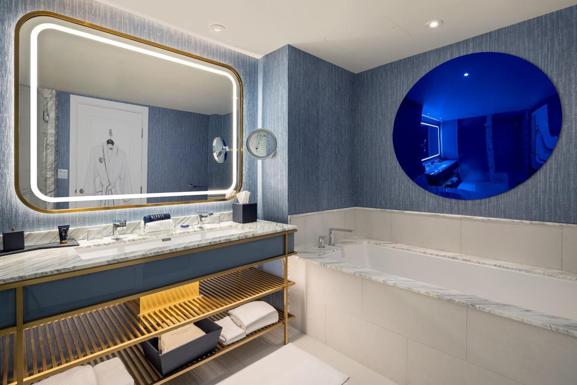 Fontainebleau Las Vegas, MICHELIN Key Award Hotel gallery photo in Las Vegas, NV — image 61