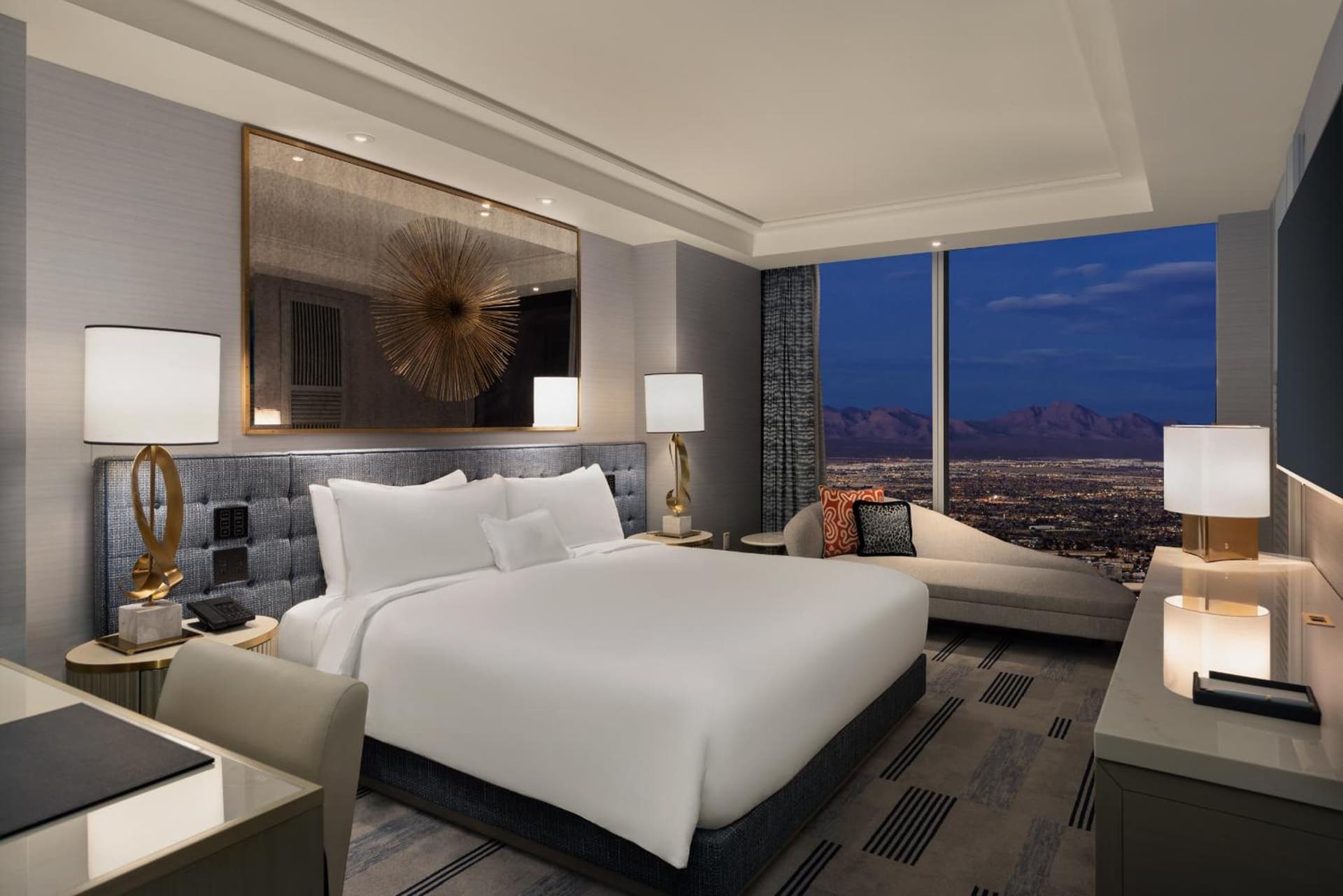 Fontainebleau Las Vegas, MICHELIN Key Award Hotel gallery photo in Las Vegas, NV — image 75
