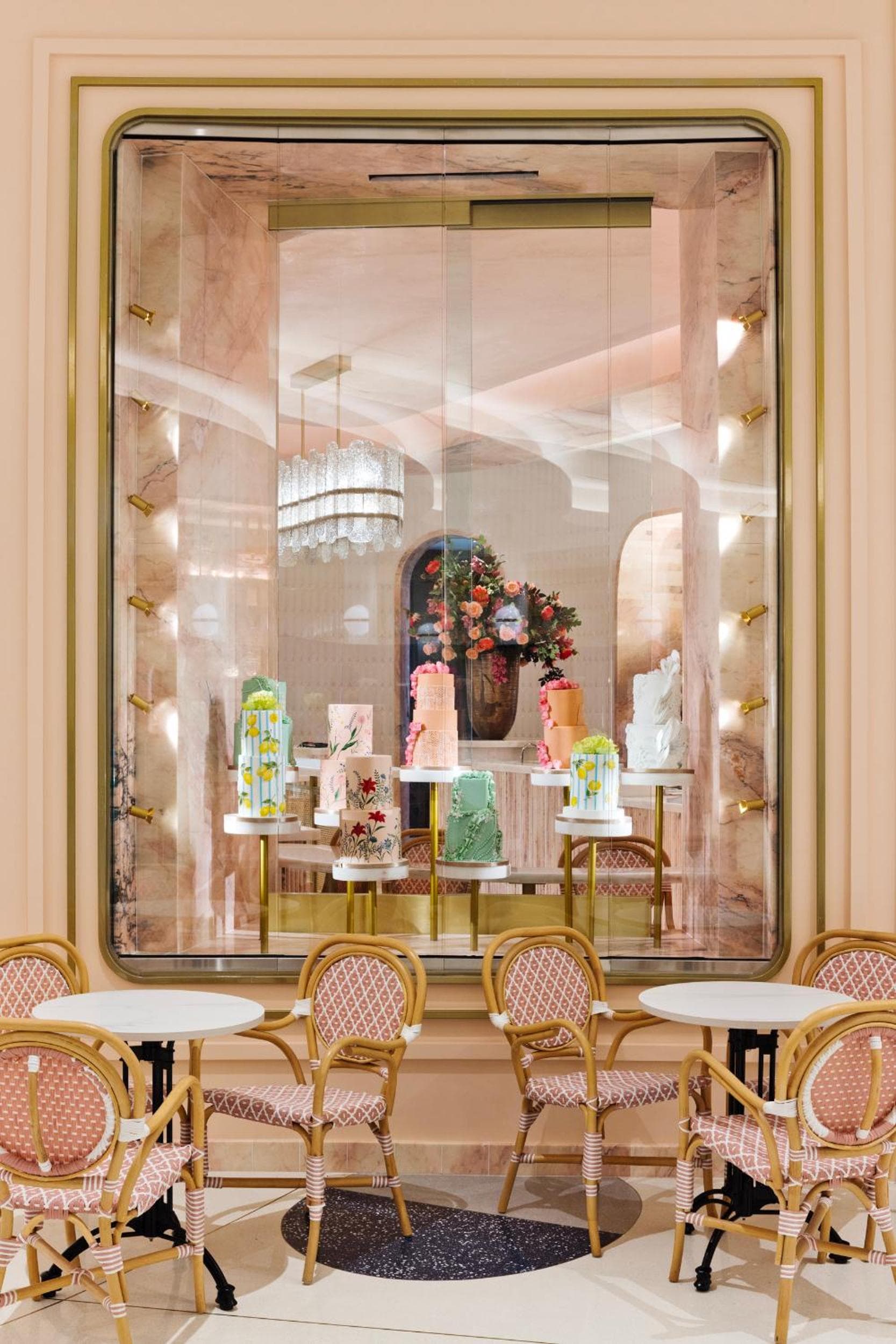 Fontainebleau Las Vegas, MICHELIN Key Award Hotel gallery photo in Las Vegas, NV — image 82