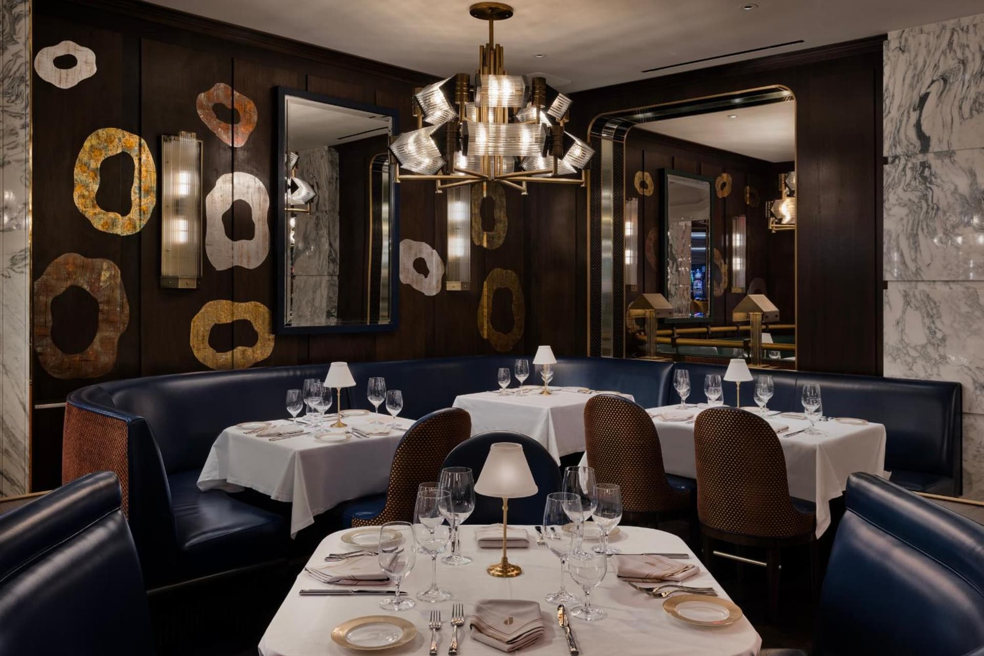 Fontainebleau Las Vegas, MICHELIN Key Award Hotel gallery photo in Las Vegas, NV — image 90