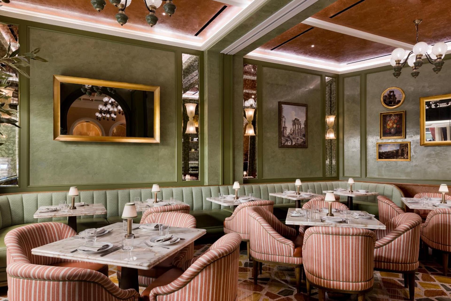 Fontainebleau Las Vegas, MICHELIN Key Award Hotel gallery photo in Las Vegas, NV — image 105