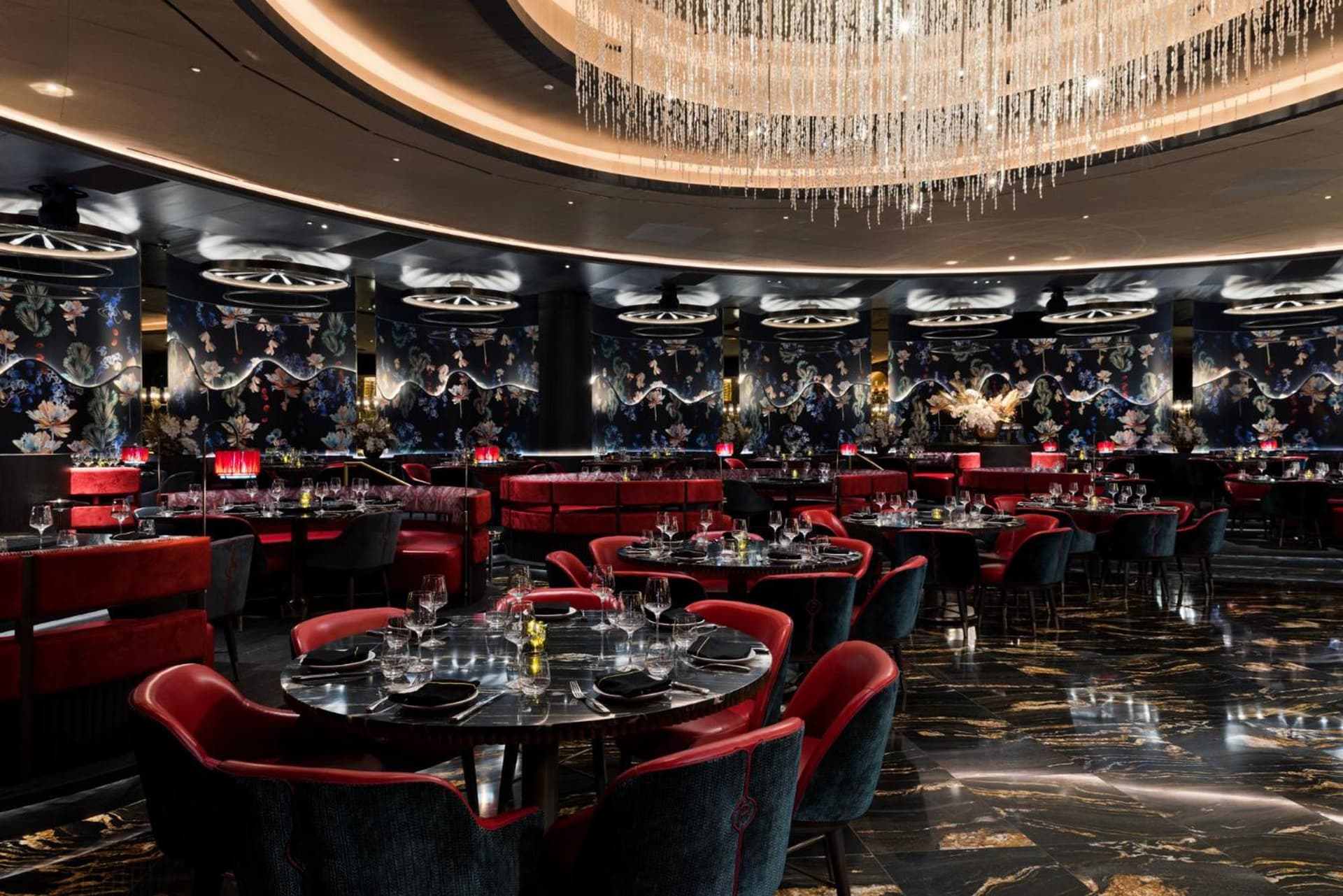 Fontainebleau Las Vegas, MICHELIN Key Award Hotel gallery photo in Las Vegas, NV — image 109