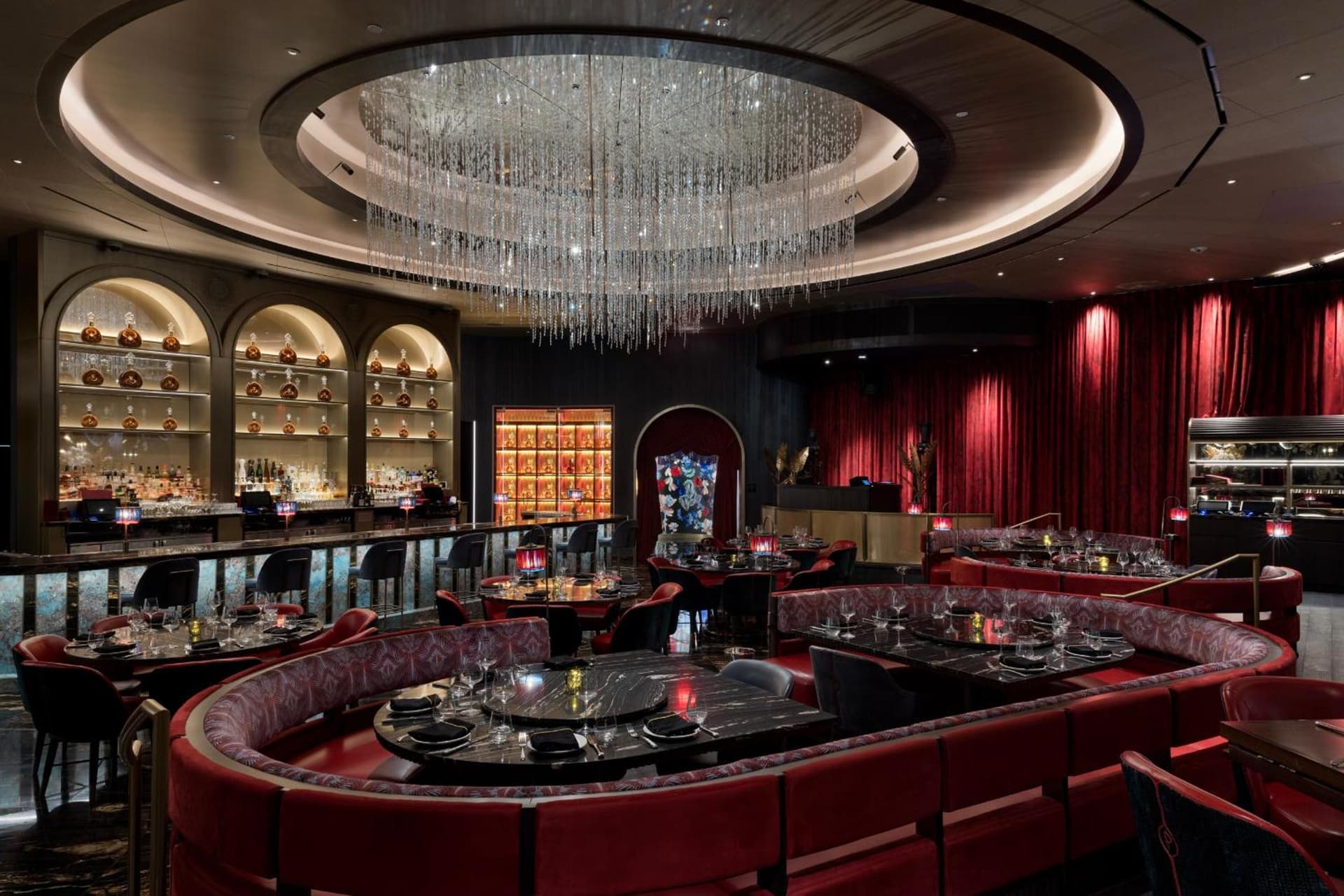 Fontainebleau Las Vegas, MICHELIN Key Award Hotel gallery photo in Las Vegas, NV — image 108