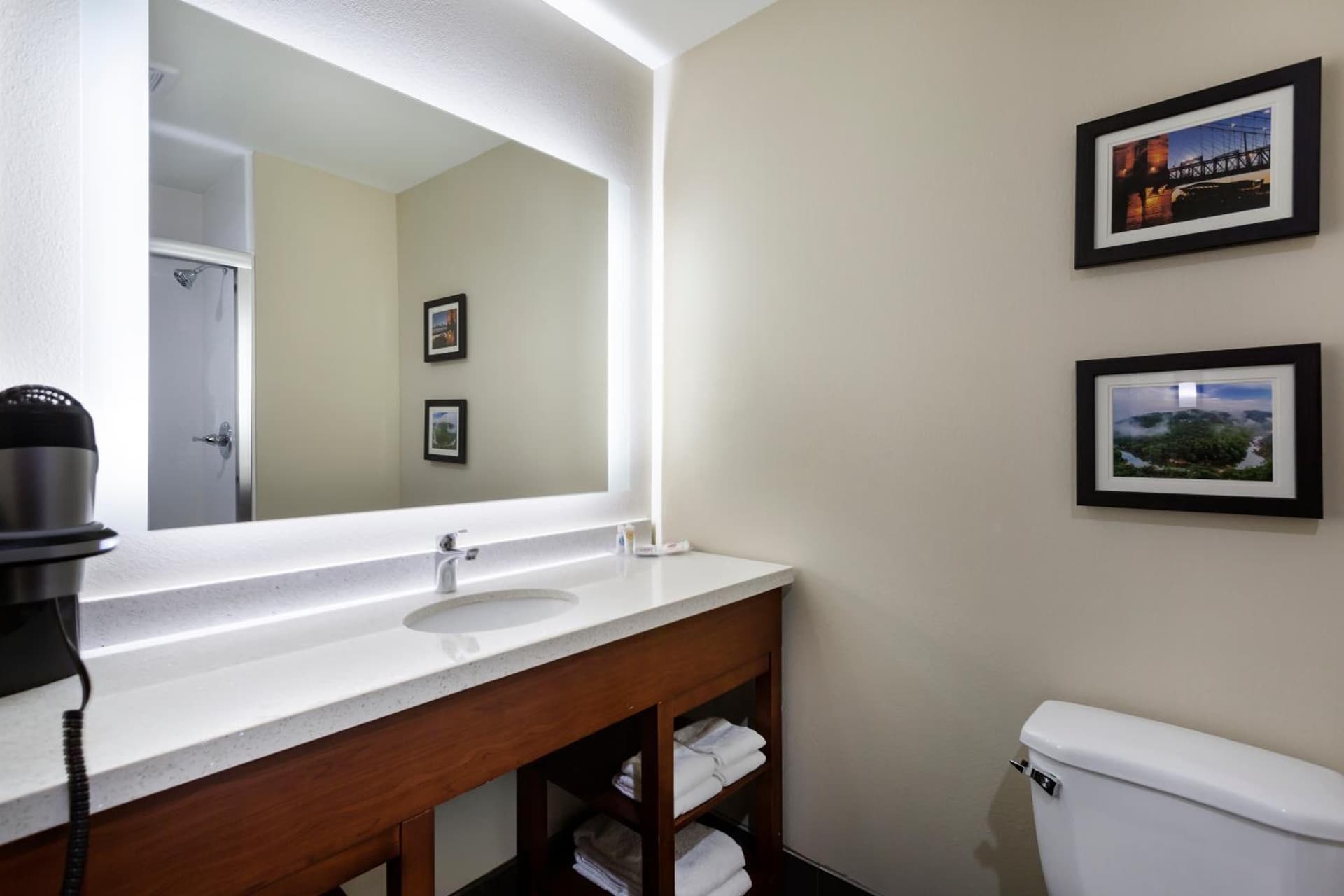 Comfort Suites Bowling Green Southeast gallery photo in Bowling Green, KY — image 32
