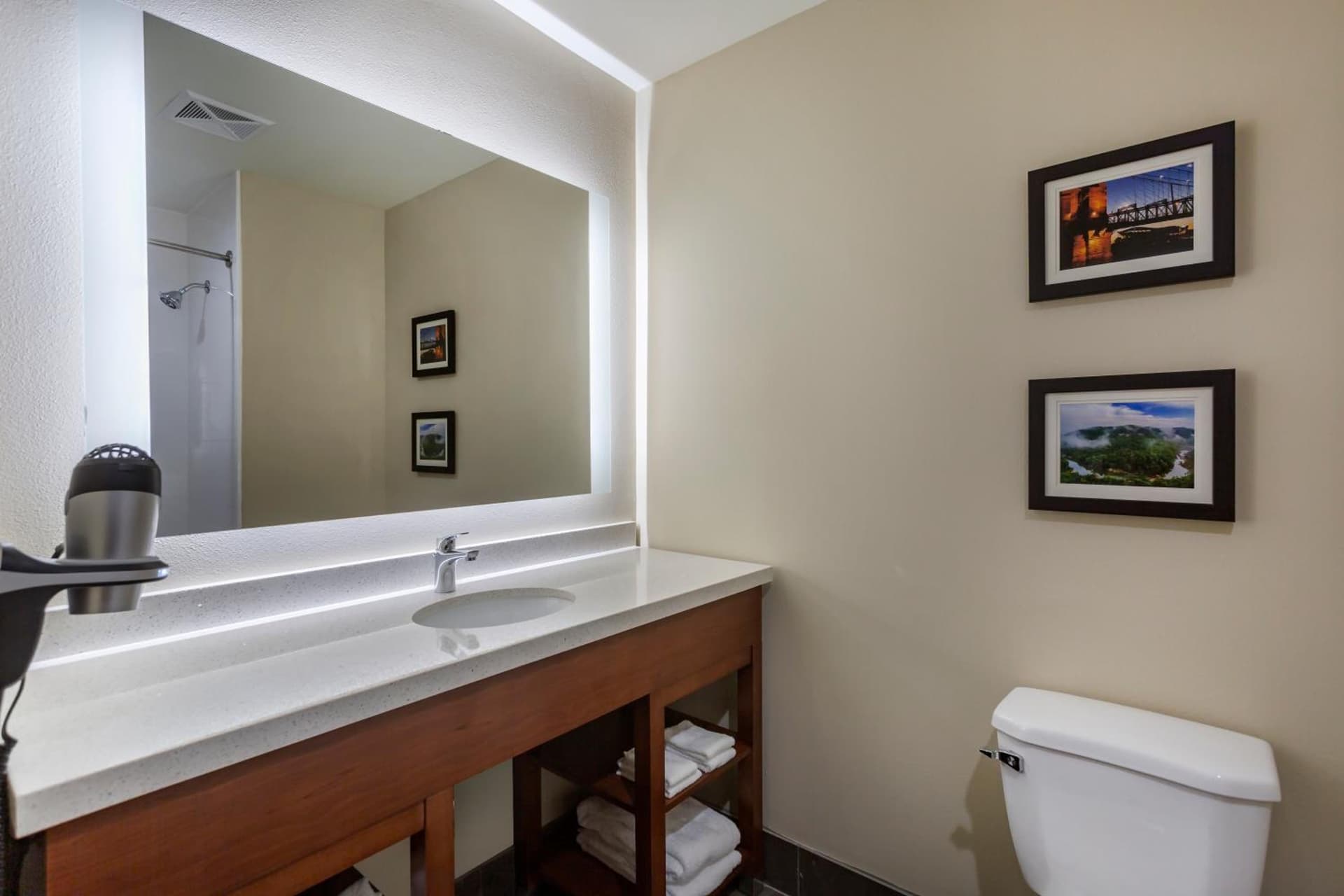 Comfort Suites Bowling Green Southeast gallery photo in Bowling Green, KY — image 29