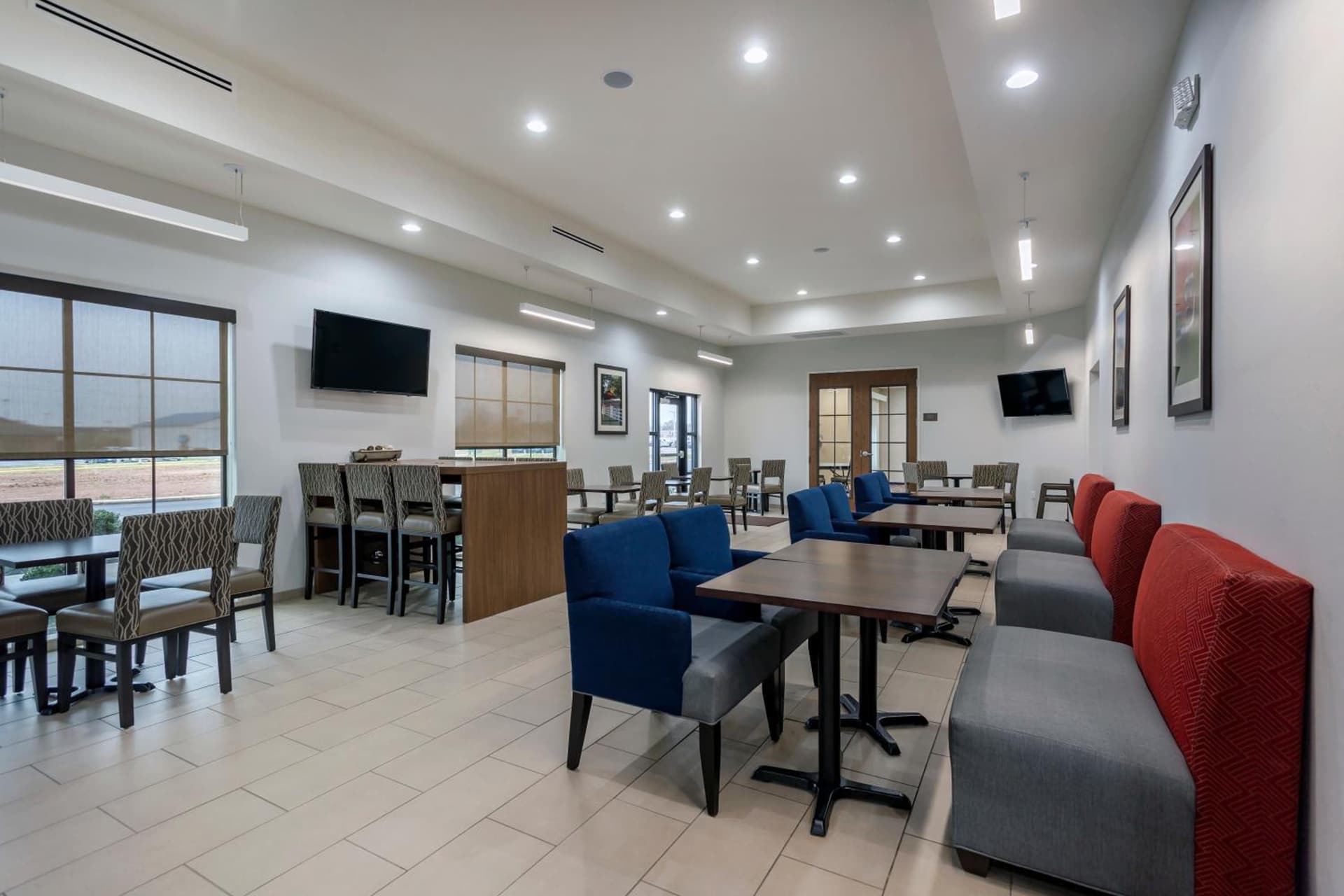 Comfort Suites Bowling Green Southeast gallery photo in Bowling Green, KY — image 24