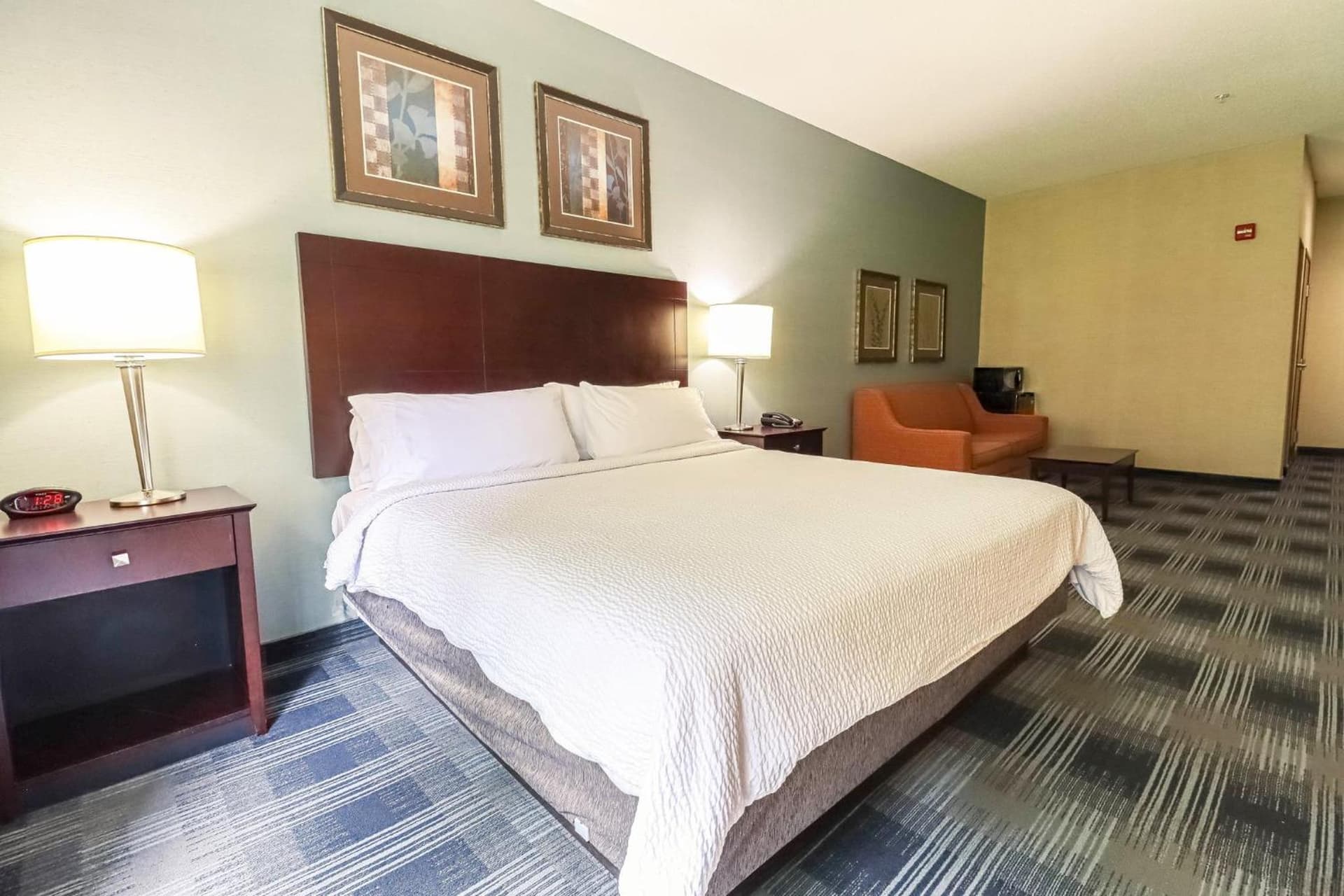 Holiday Inn Express and Suites Meriden by IHG gallery photo in Meriden, CT — image 31