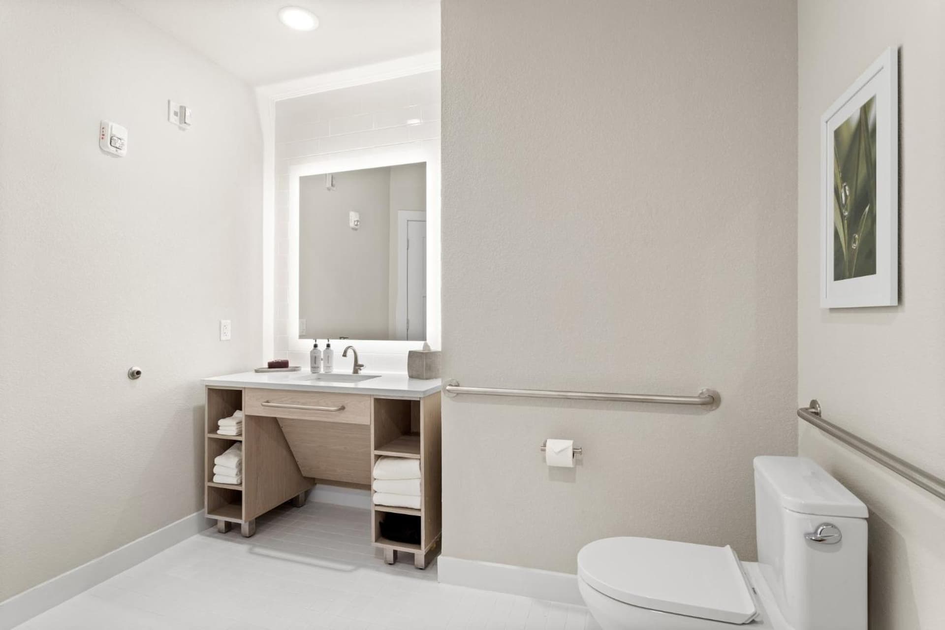 EVEN Hotel Austin Uptown near the Domain by IHG interior in Austin, TX — gallery photo 2