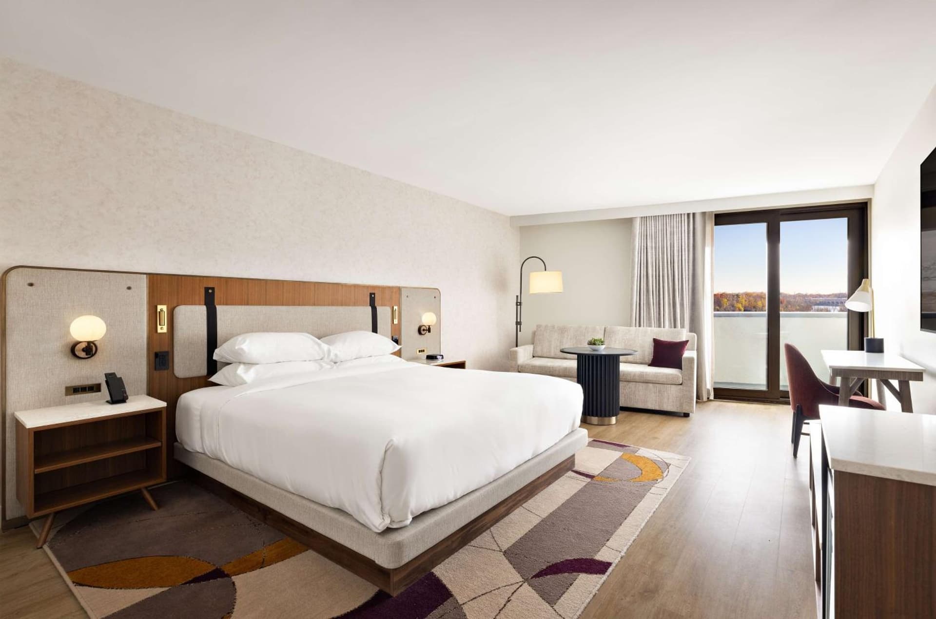 Hyatt Regency New Brunswick interior in New Brunswick, NJ — gallery photo 2