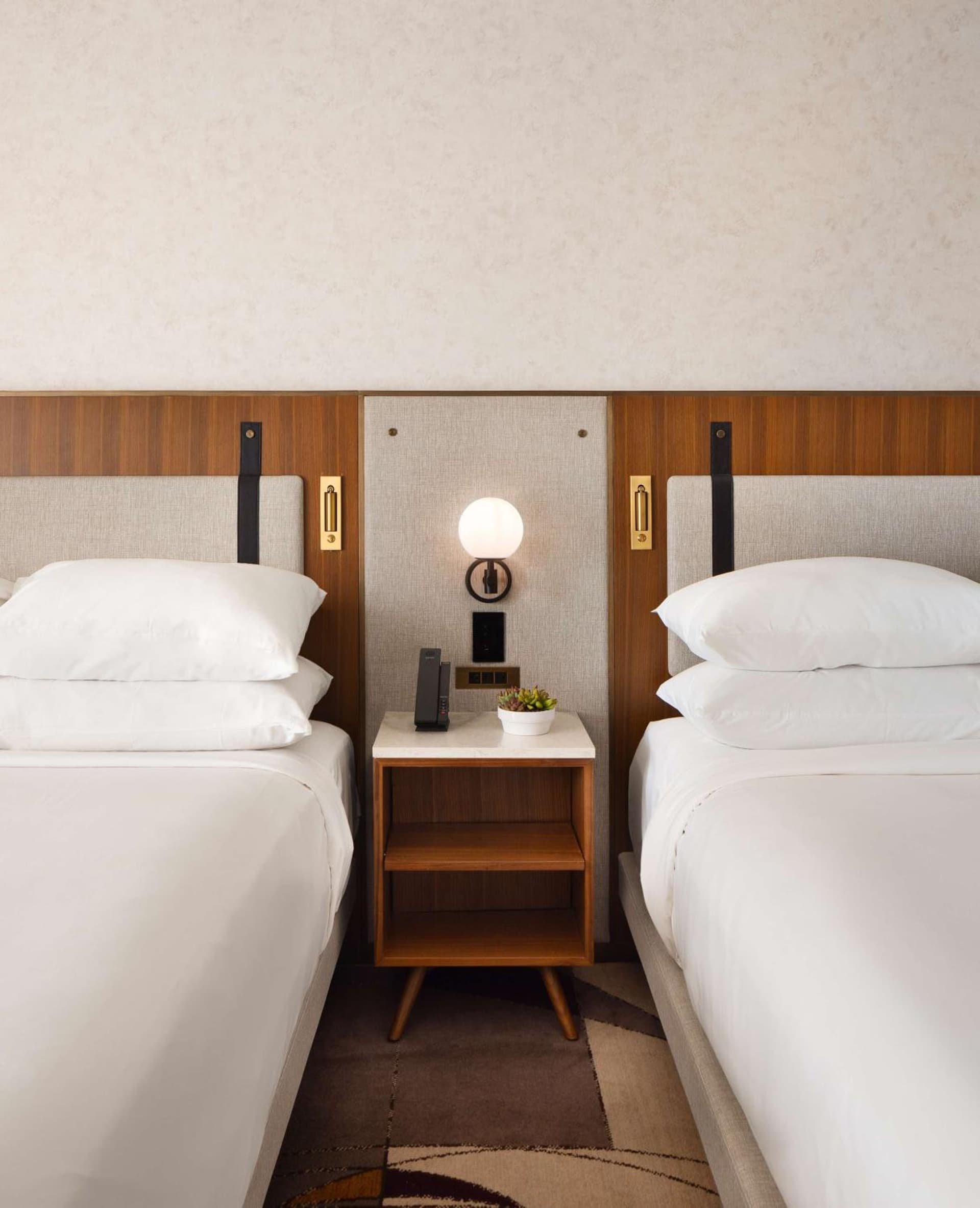 Hyatt Regency New Brunswick gallery photo in New Brunswick, NJ — image 45