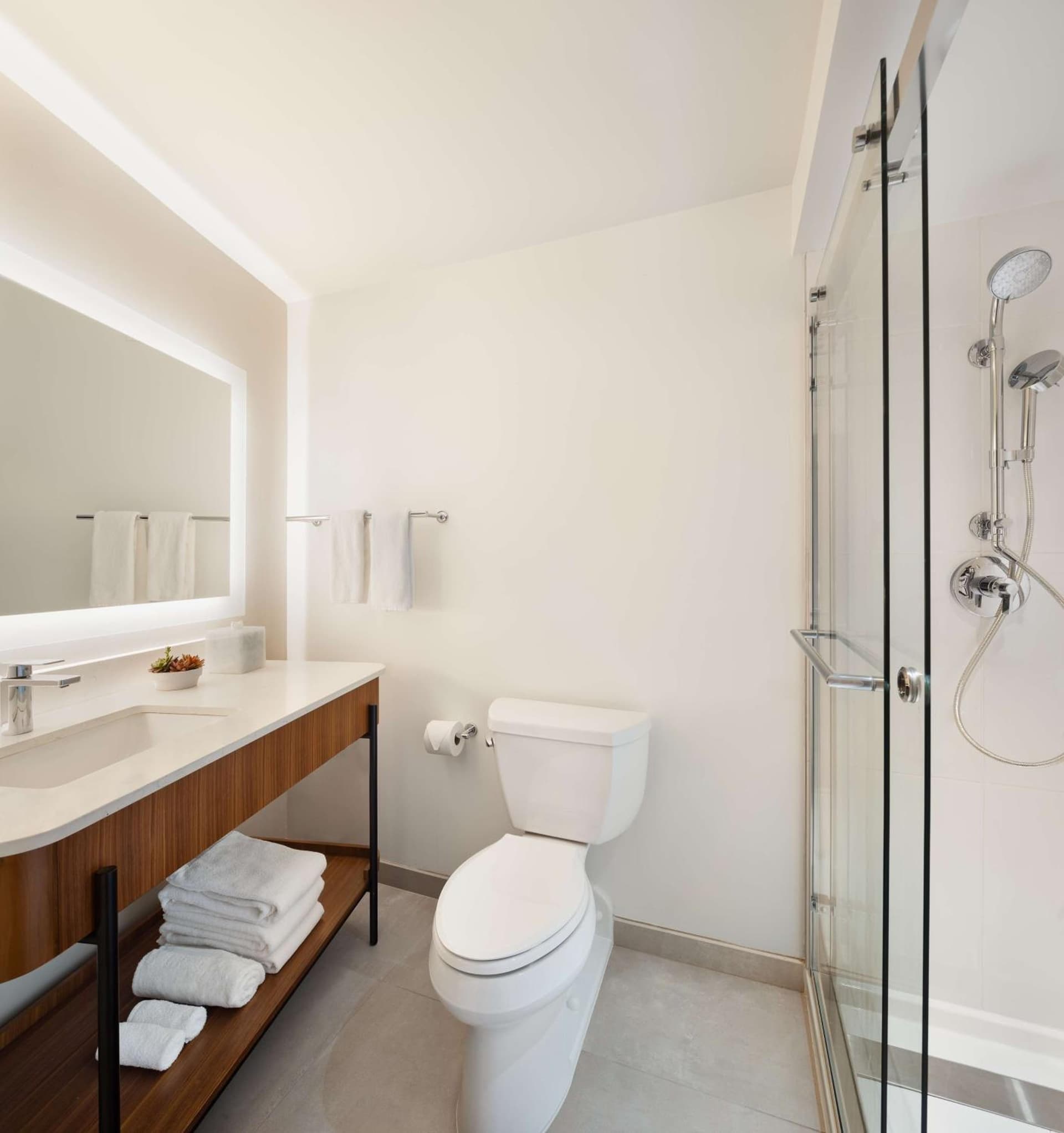 Hyatt Regency New Brunswick gallery photo in New Brunswick, NJ — image 32