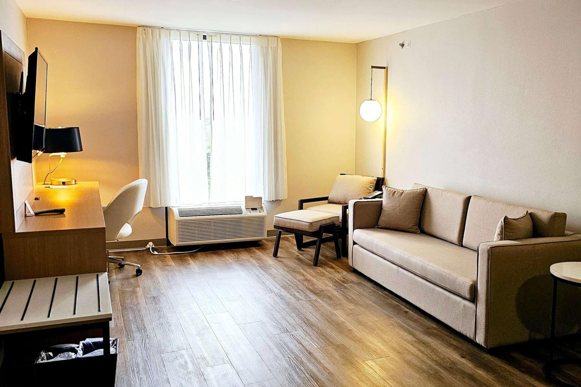 Wyndham Garden Atlanta Airport property views in Atlanta, GA — gallery photo 3