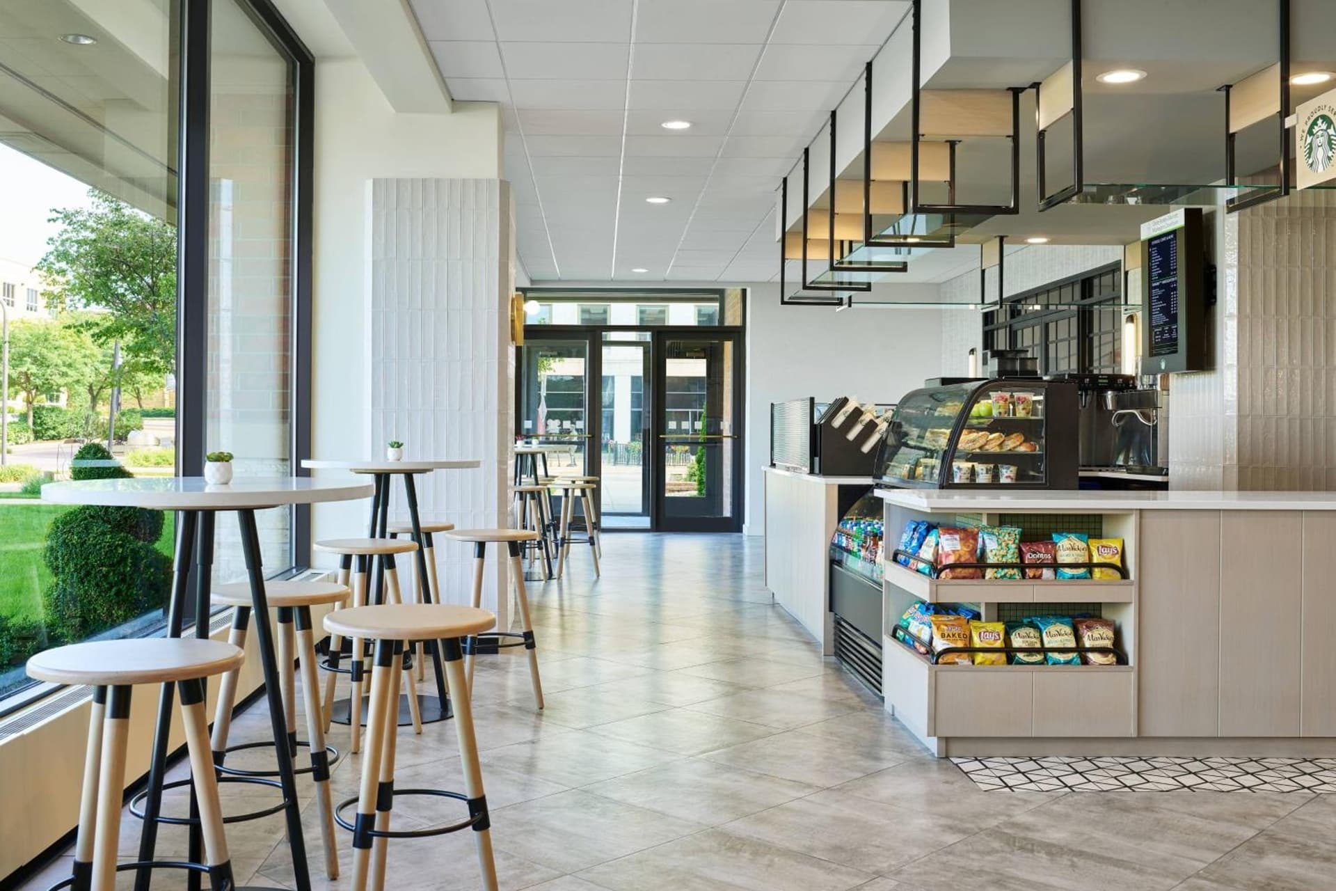 Delta Hotels by Marriott Muskegon Convention Center gallery photo in Muskegon, MI — image 40