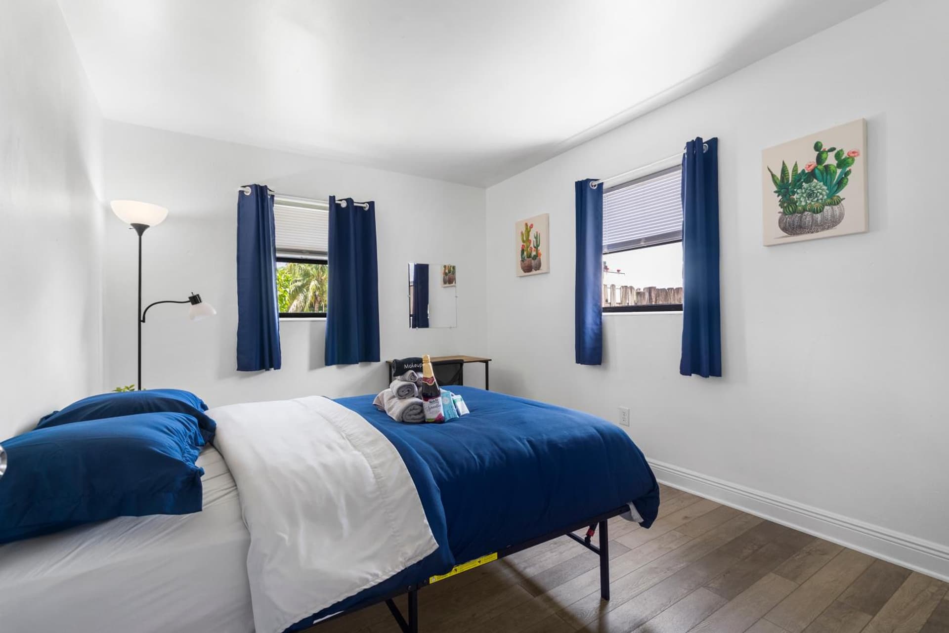 Cozy Private Rooms in Shared Home - Close to Peanut Island property views in West Palm Beach, FL — gallery photo 3
