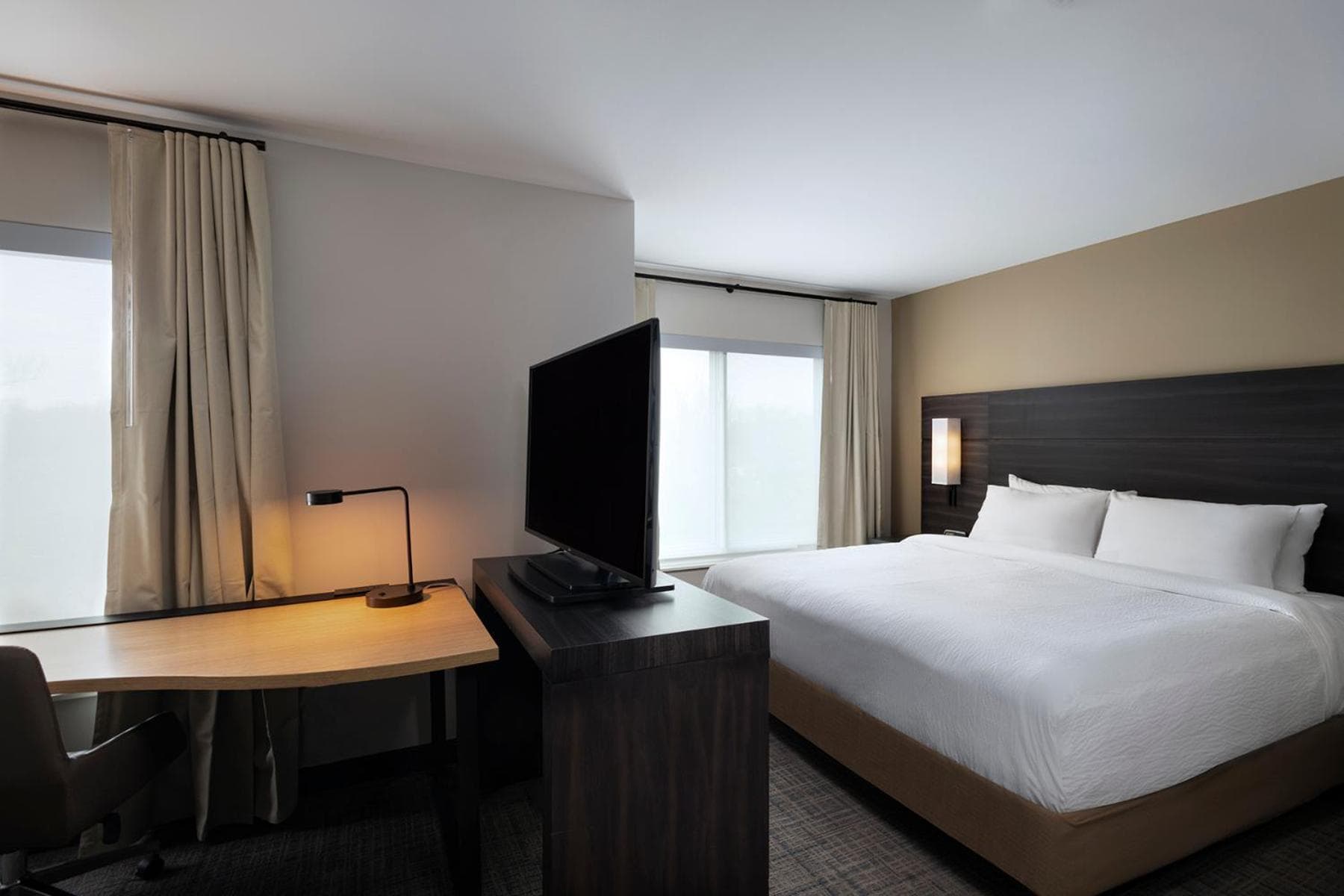 Residence Inn New Brunswick Tower Center Blvd. property views in East Brunswick — gallery photo 3