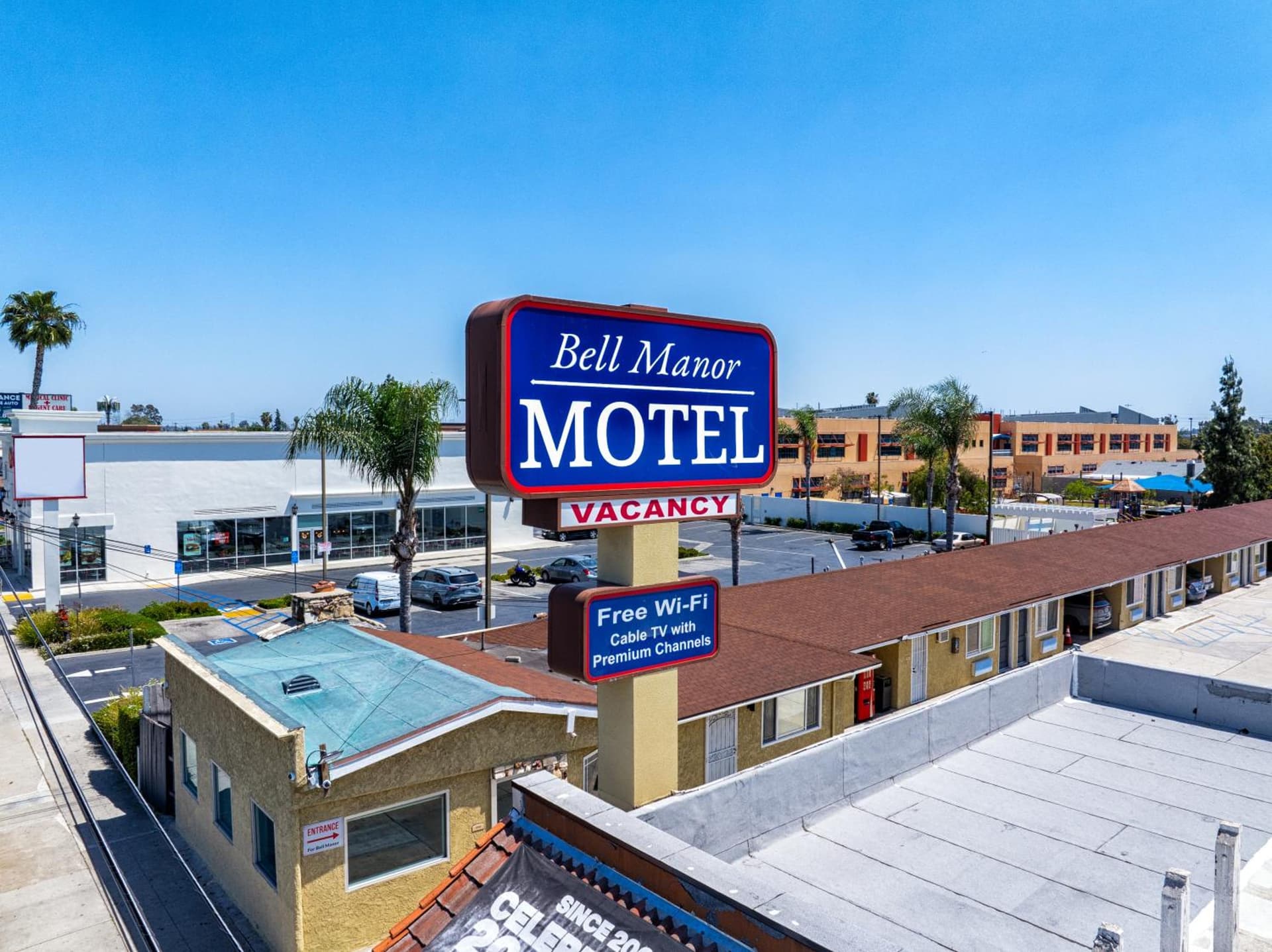 Bell Manor Motel featured exterior or lobby in Bell, CA — similar hotel