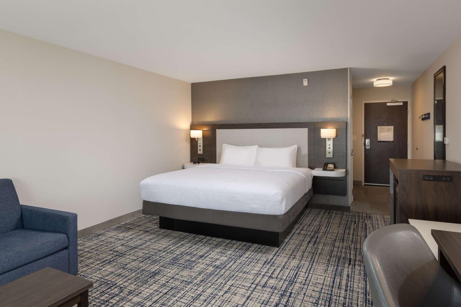 Hampton Inn & Suites Manteca property views in Manteca, CA — gallery photo 3