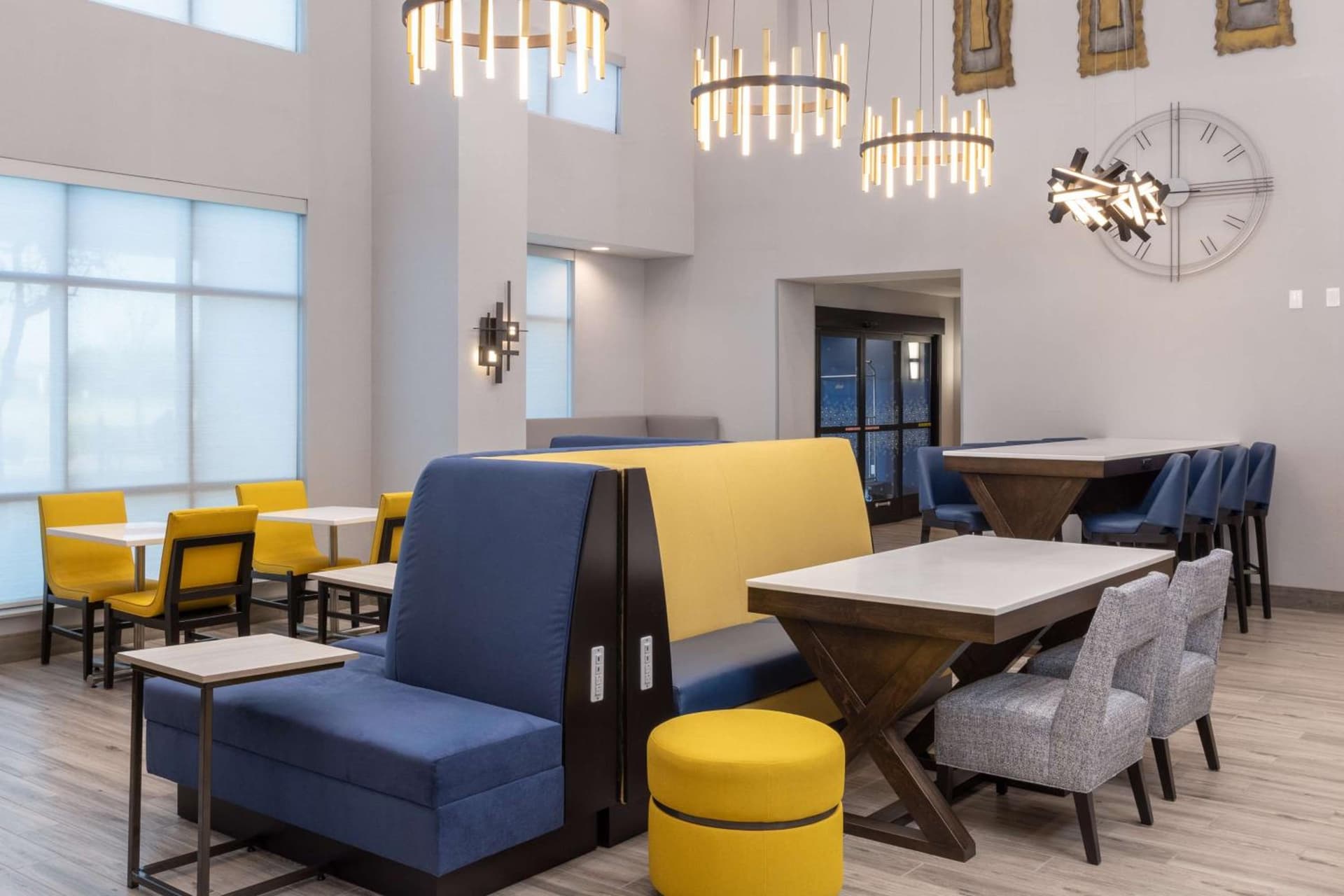 Hampton Inn & Suites Manteca gallery photo in Manteca, CA — image 90