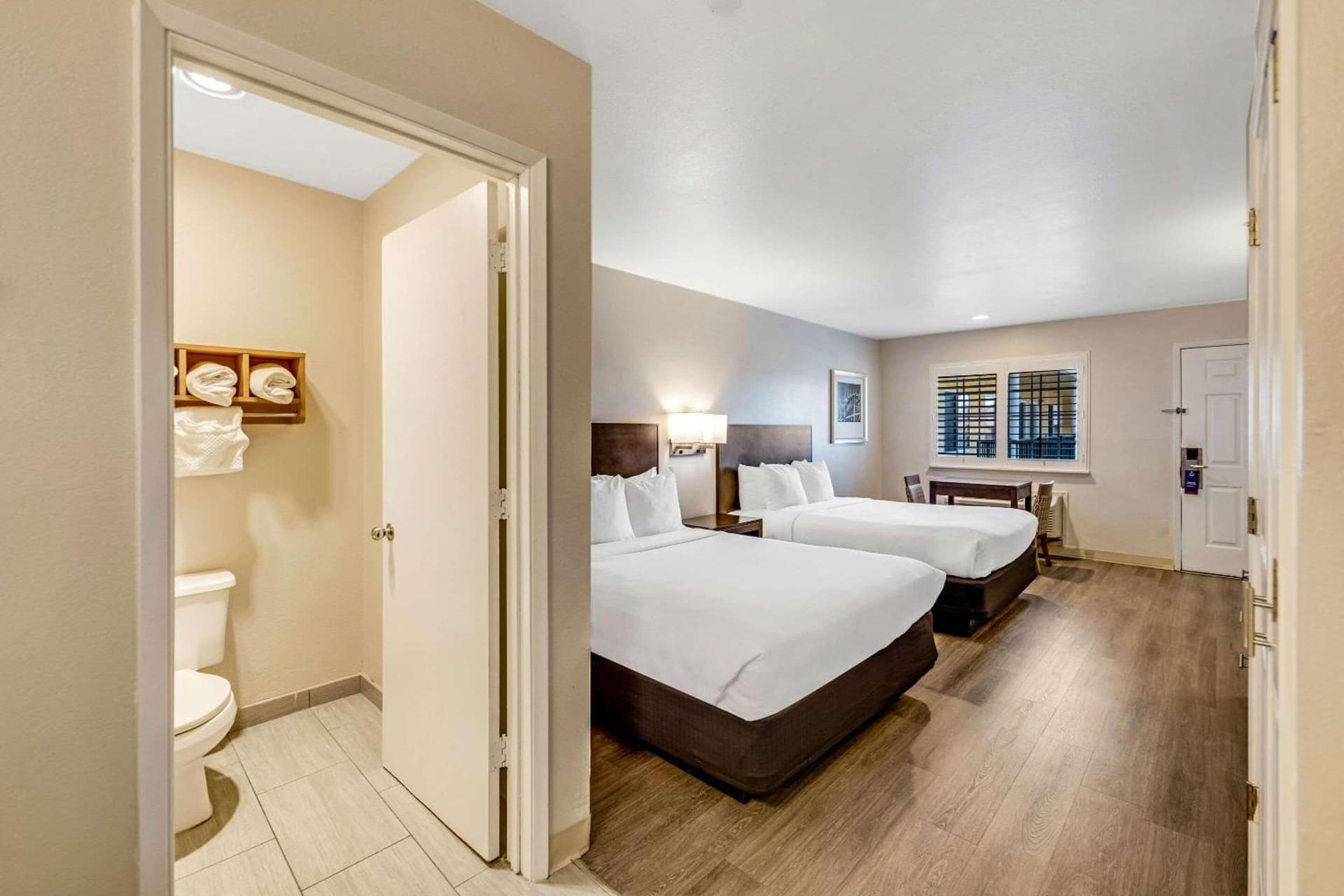 Comfort Inn Beach Boardwalk gallery photo in Santa Cruz, CA — image 19