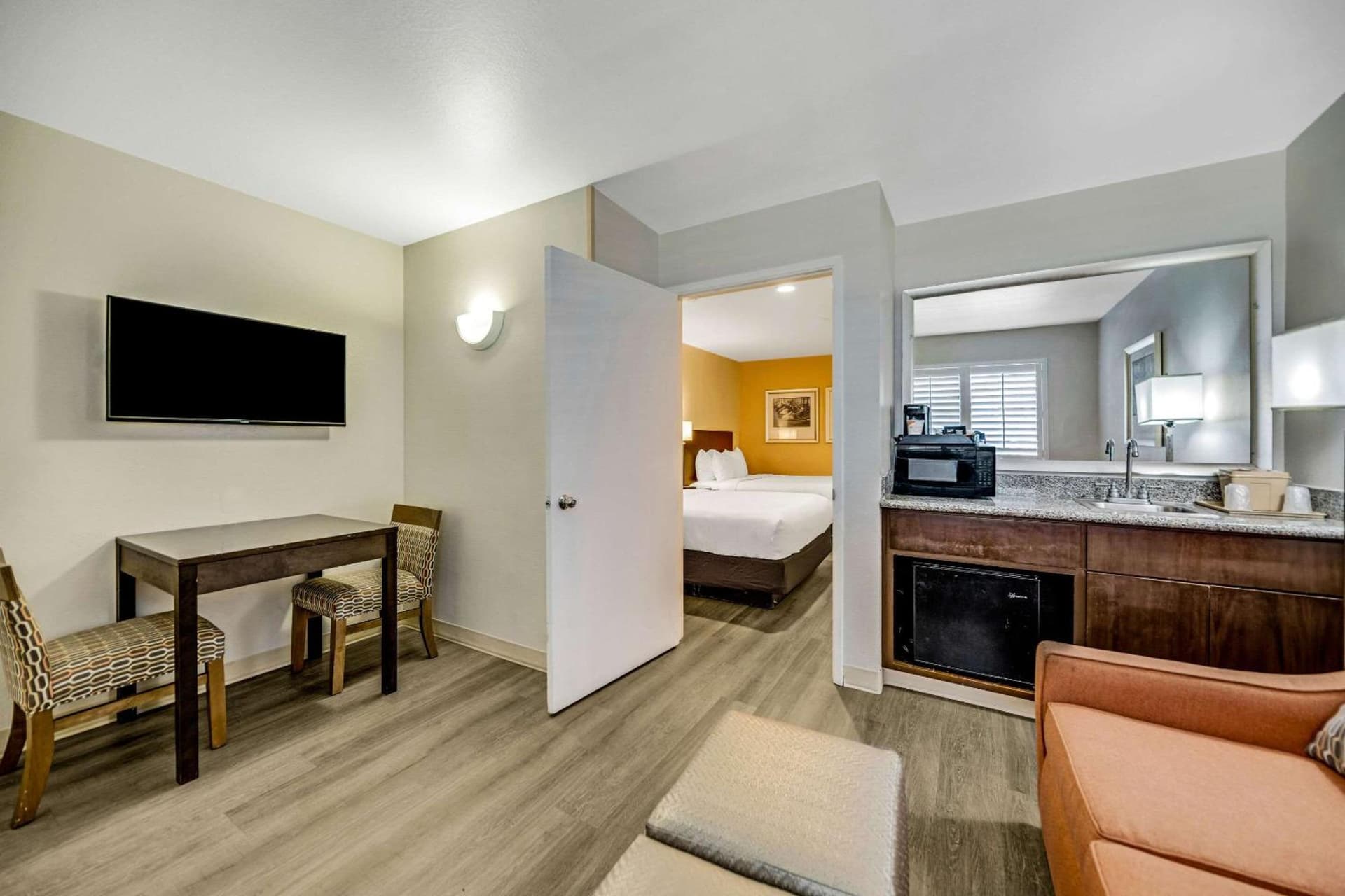 Comfort Inn Beach Boardwalk gallery photo in Santa Cruz, CA — image 7