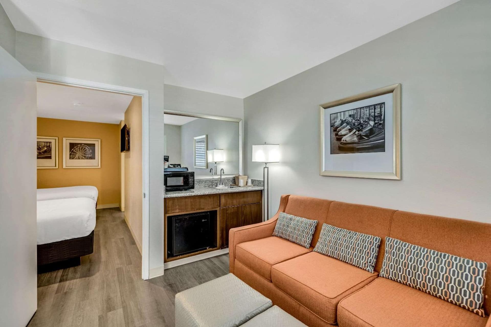 Comfort Inn Beach Boardwalk gallery photo in Santa Cruz, CA — image 39