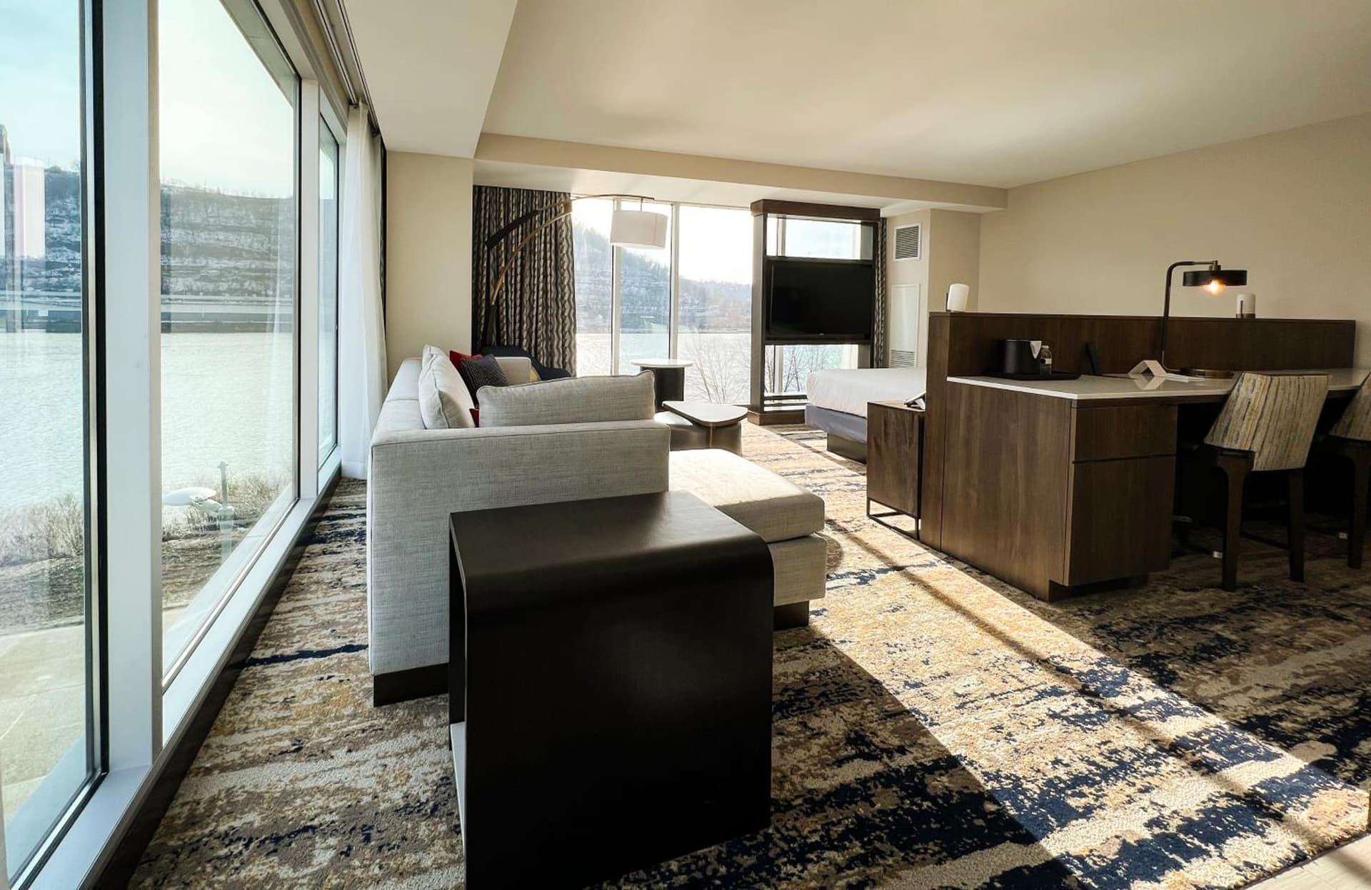 The Landing Hotel at Rivers Casino Pittsburgh gallery photo in Pittsburgh, PA — image 43