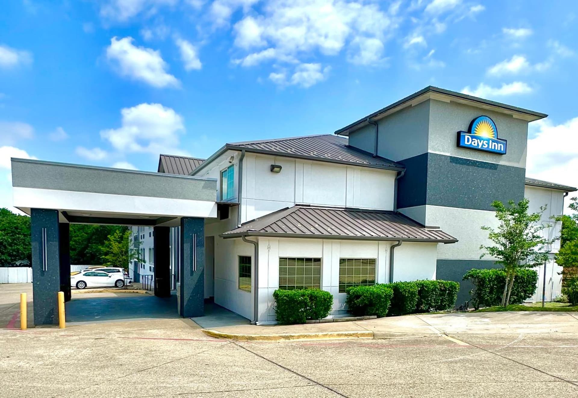 Days Inn by Wyndham Arlington featured exterior or lobby in Arlington, TX — similar hotel