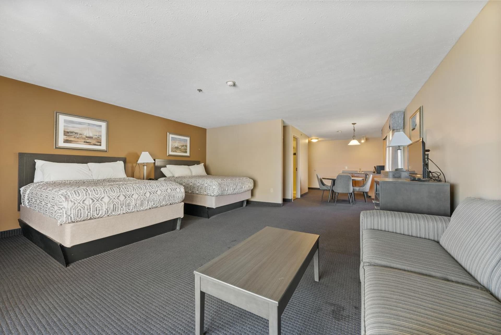 Bayshore Resort Downtown Put-in-Bay Island property views in Put-in-Bay, OH — gallery photo 3