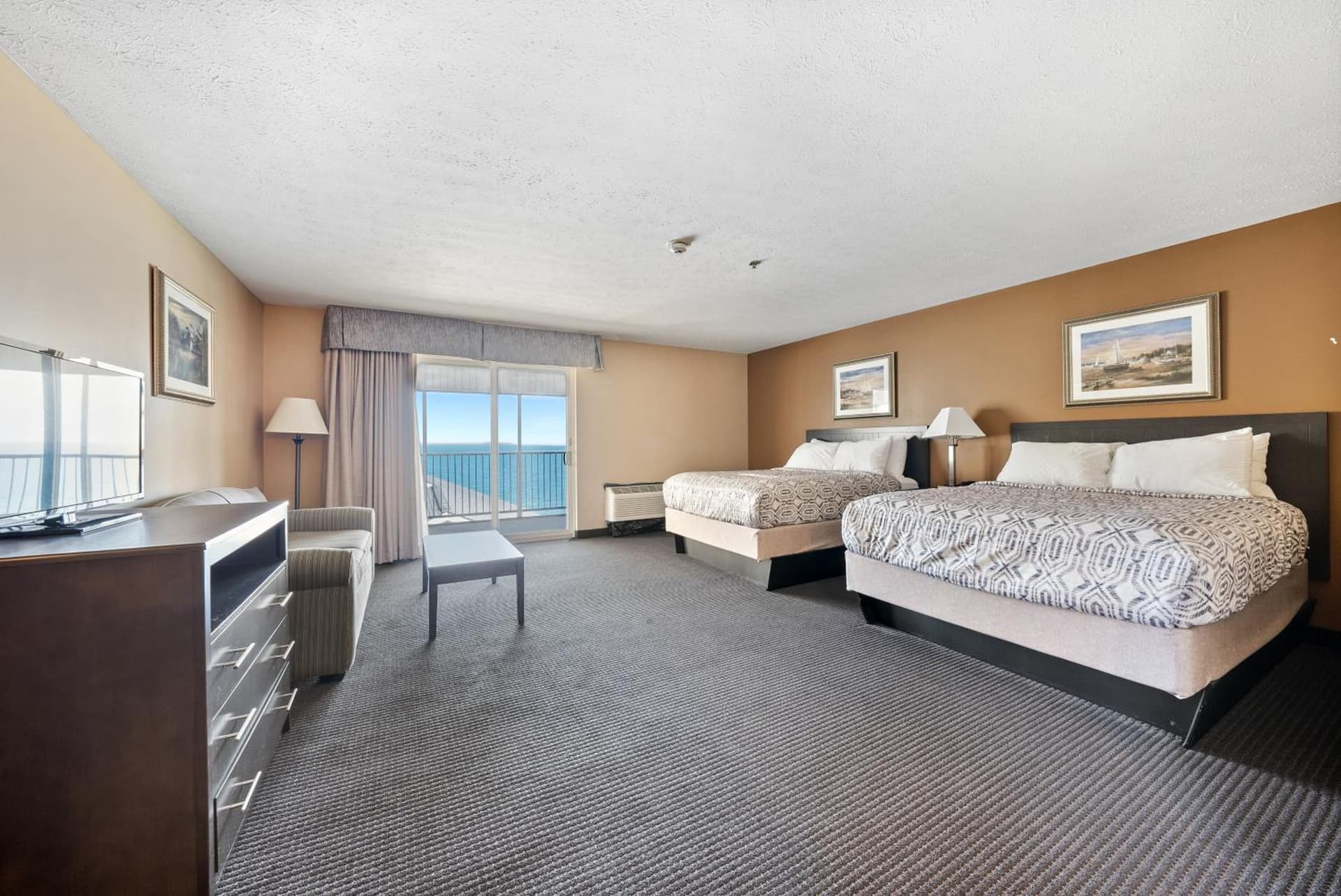 Bayshore Resort Downtown Put-in-Bay Island gallery photo in Put-in-Bay, OH — image 26