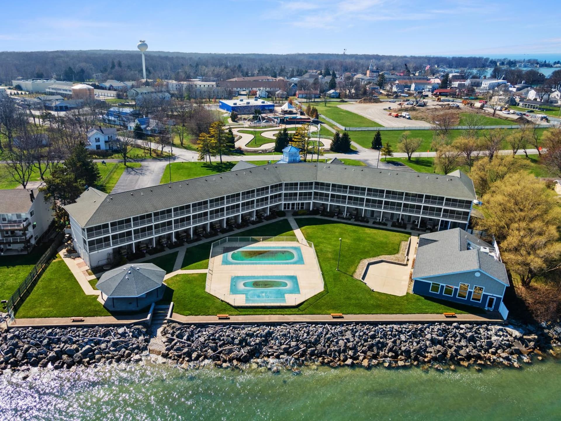 Bayshore Resort Downtown Put-in-Bay Island gallery photo in Put-in-Bay, OH — image 6