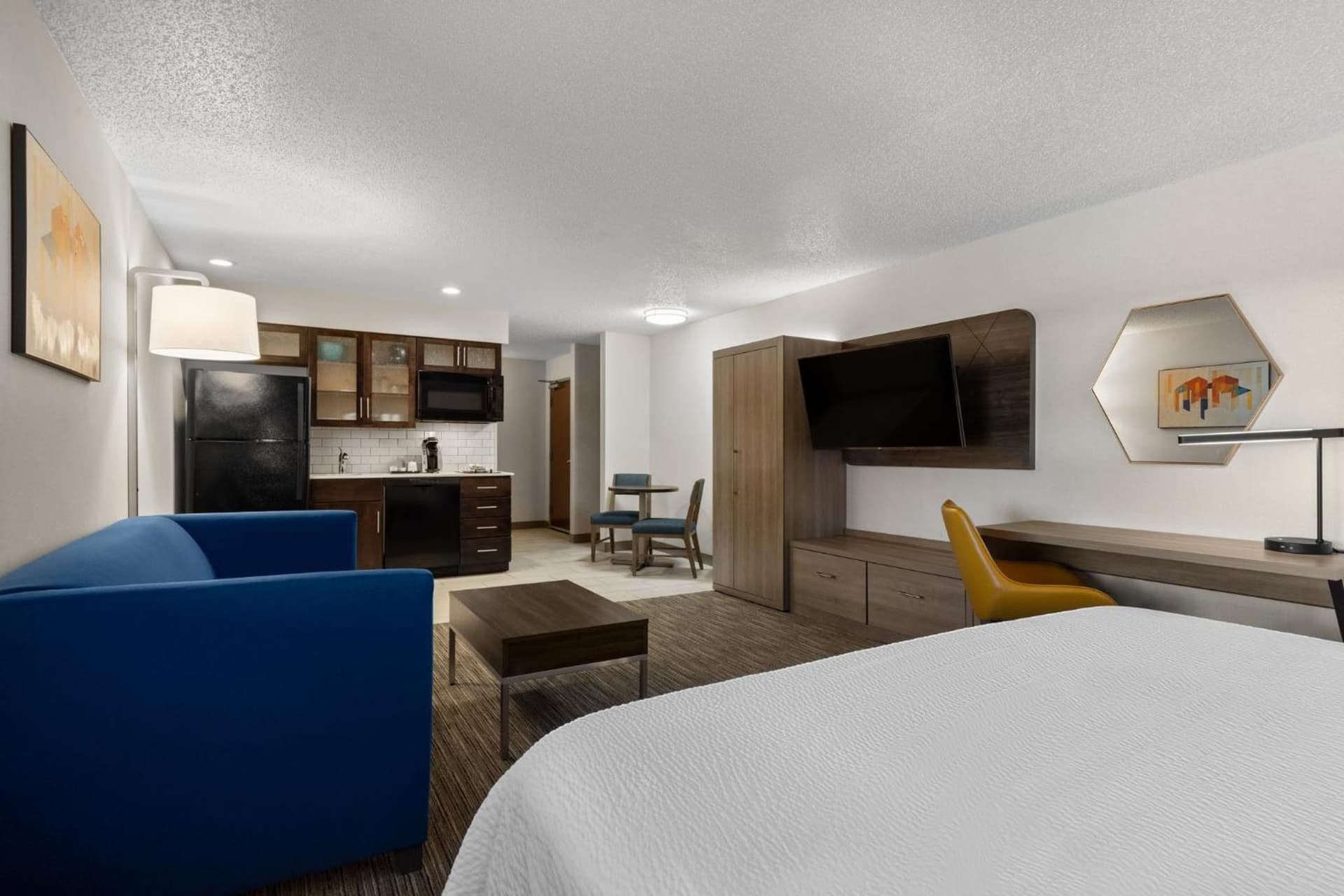 Holiday Inn Express Grove City - Premium Outlet Mall by IHG gallery photo in Grove City, PA — image 26