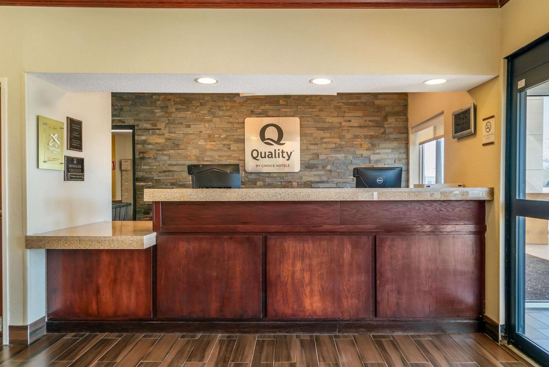 Quality Inn & Suites gallery photo in Bay City, MI — image 28