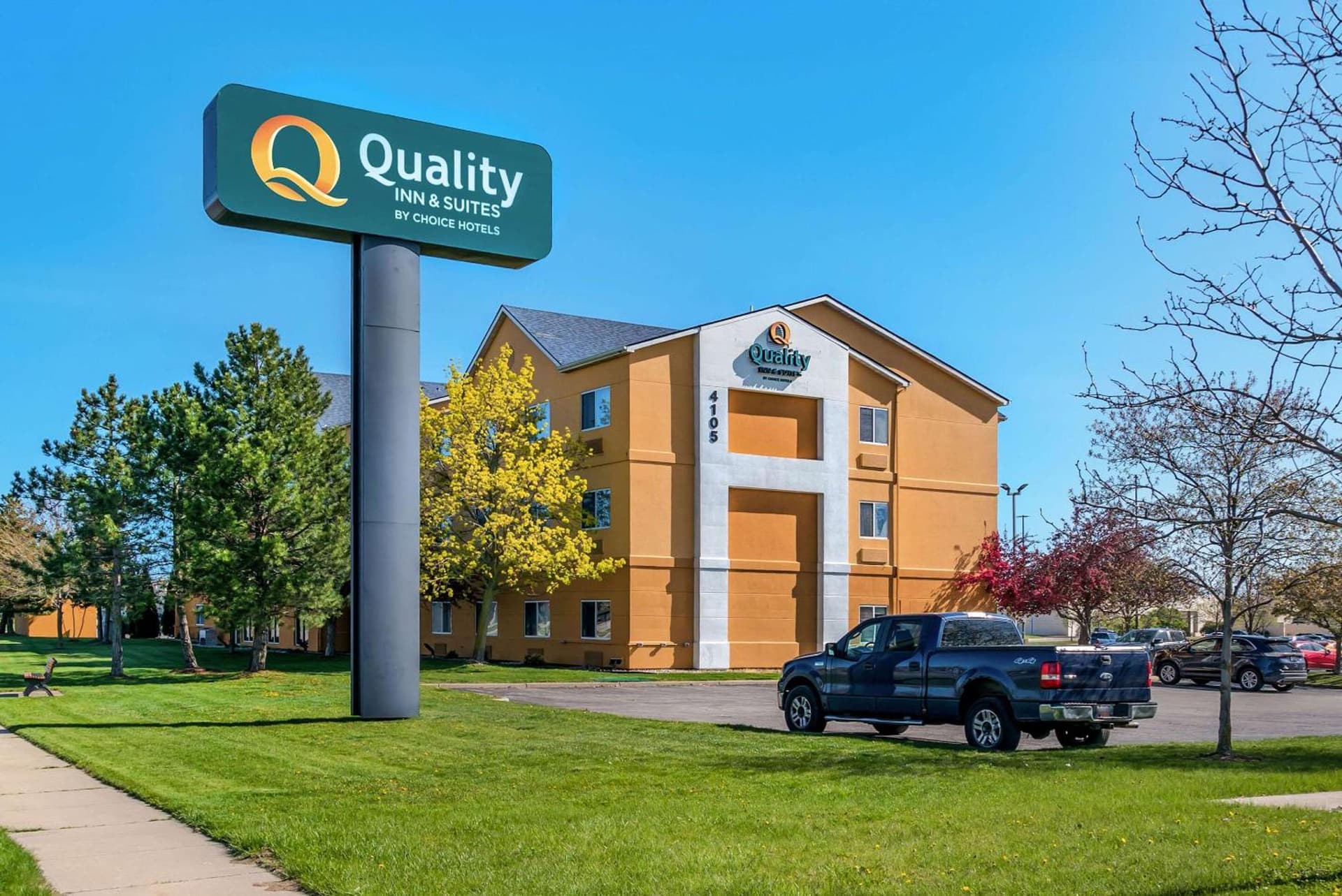Quality Inn & Suites gallery photo in Bay City, MI — image 27
