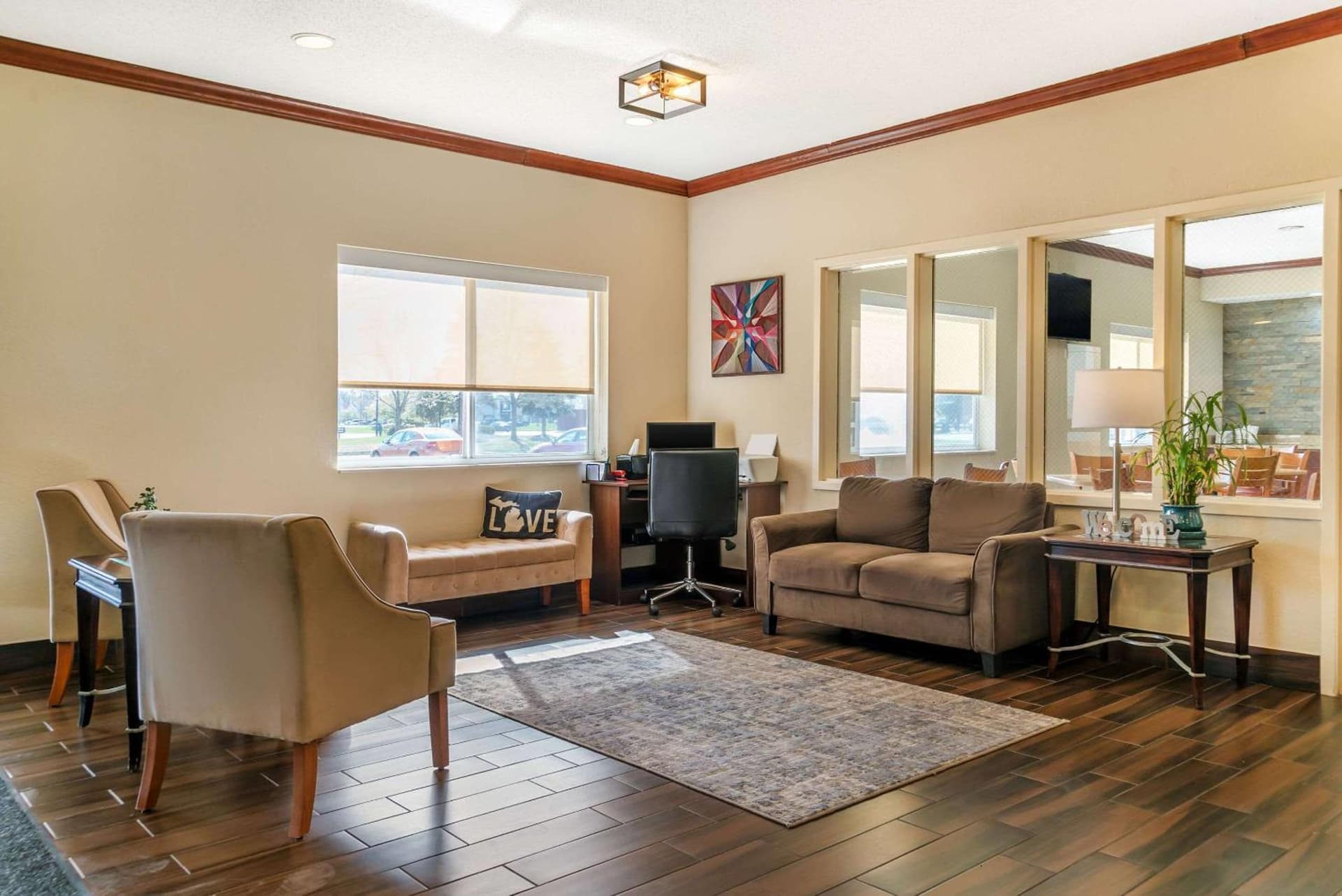 Quality Inn & Suites gallery photo in Bay City, MI — image 43