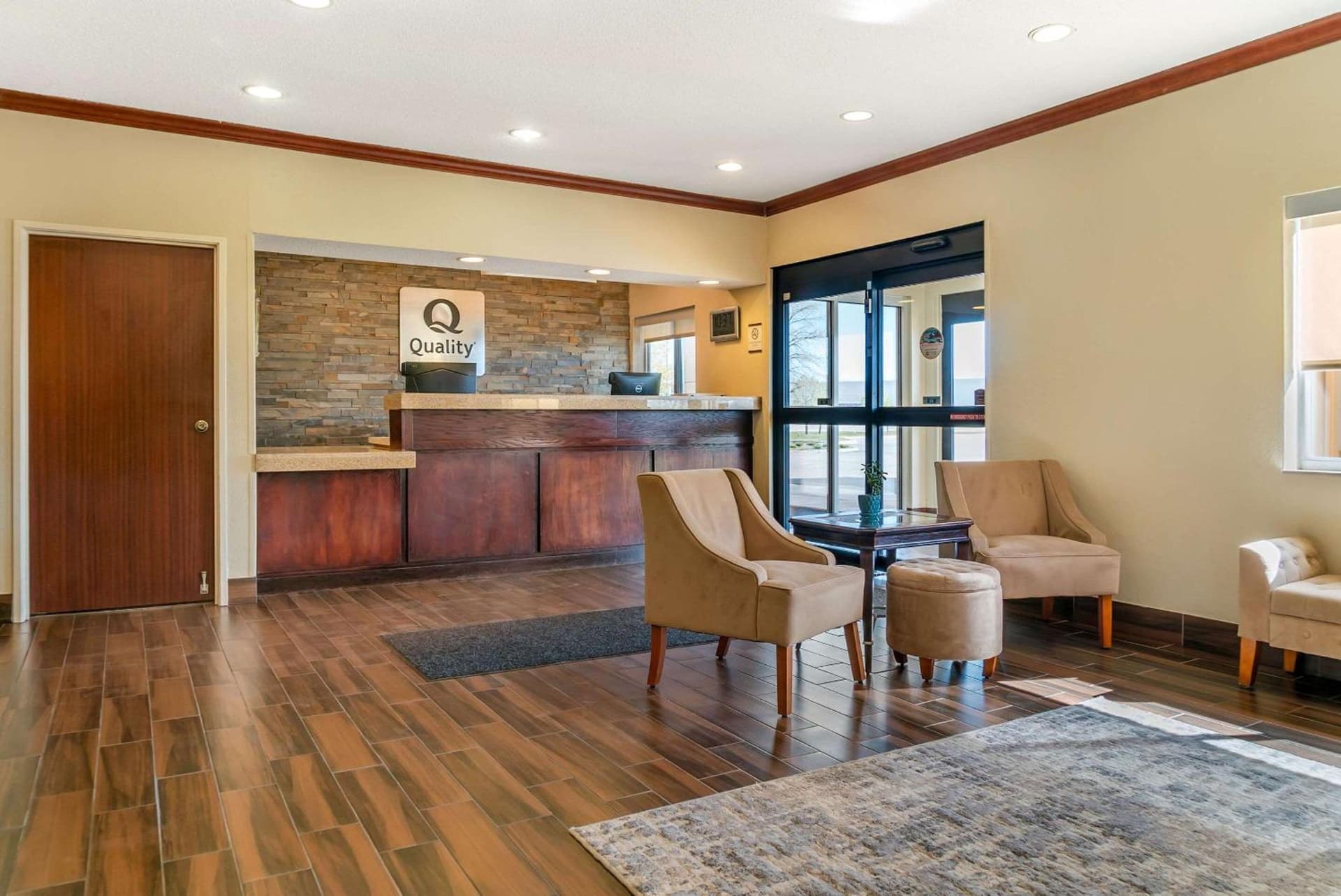 Quality Inn & Suites gallery photo in Bay City, MI — image 47
