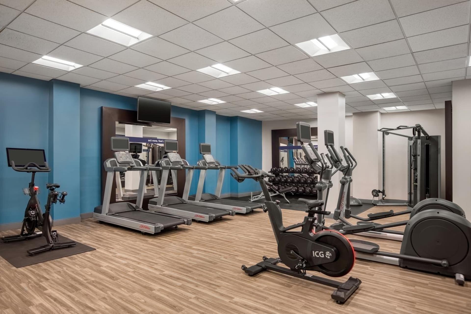 Hampton Inn Long Island-Brookhaven gallery photo in Farmingville, NY — image 13