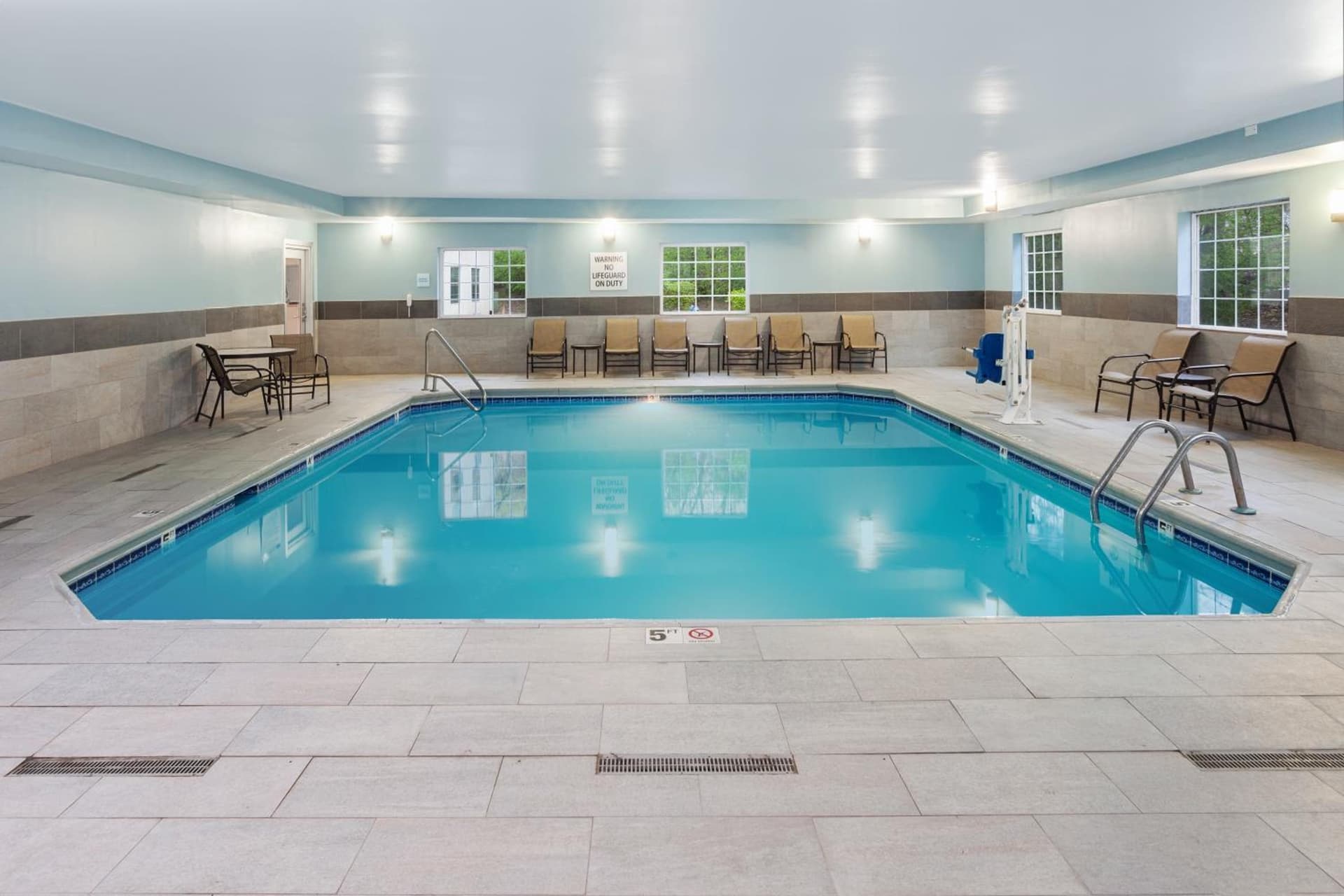 Holiday Inn Express & Suites Carmel North – Westfield by IHG gallery photo in Carmel, IN — image 45