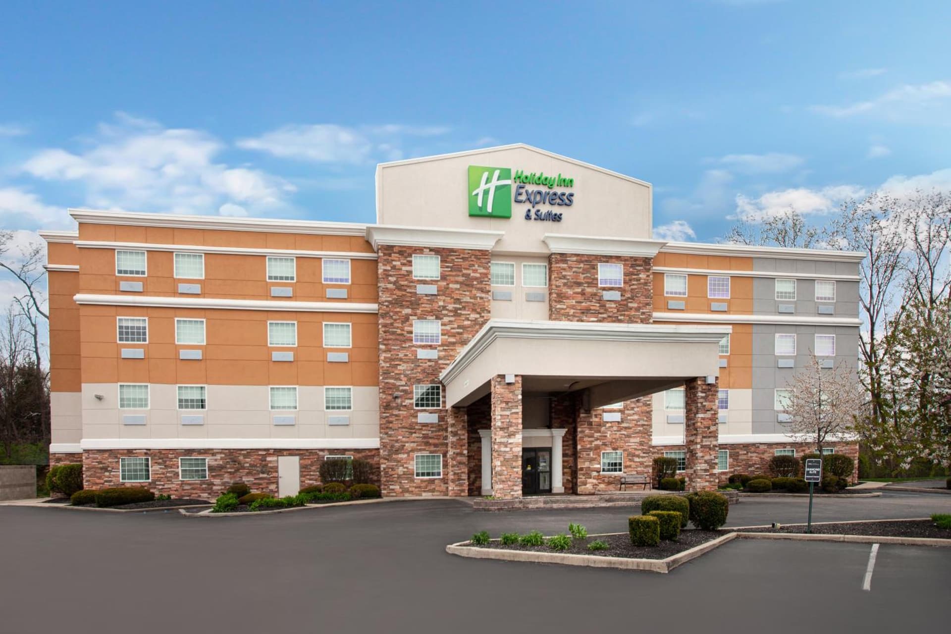 Holiday Inn Express & Suites Carmel North – Westfield by IHG gallery photo in Carmel, IN — image 5