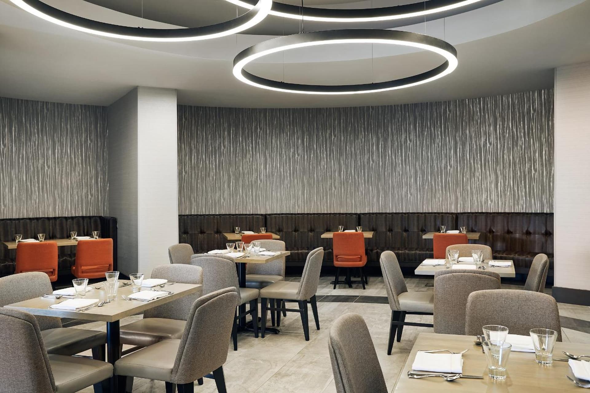 Chicago Marriott Oak Brook interior in Oak Brook, IL — gallery photo 2