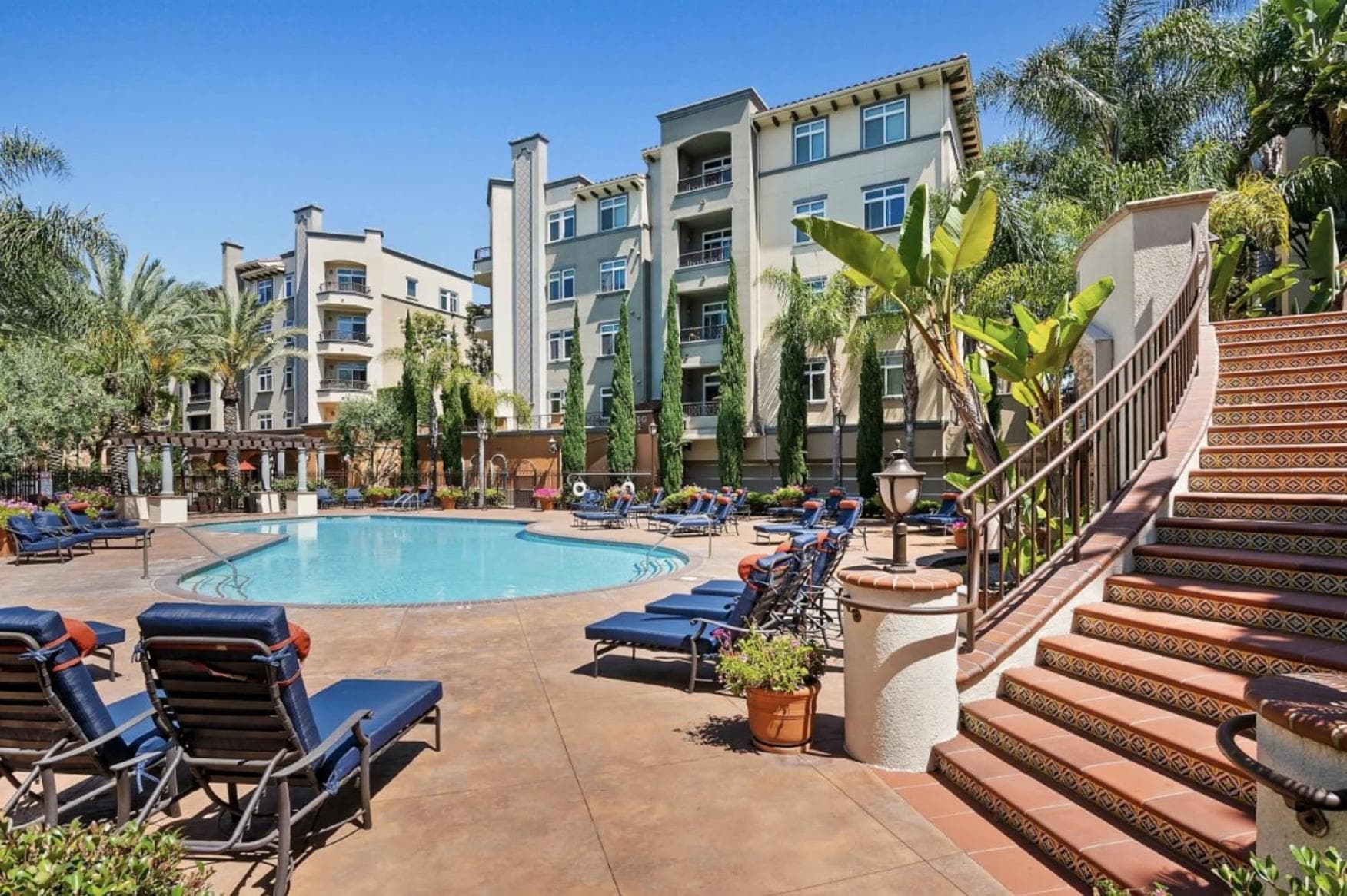 Vacation Apartments in Marina Del Rey interior in Los Angeles, CA — gallery photo 2