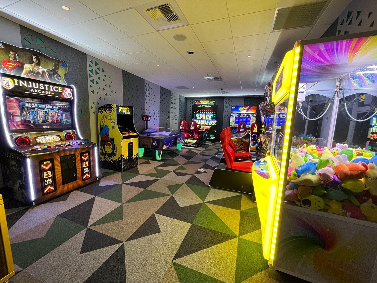 Muckleshoot Casino Resort interior in Auburn, WA — gallery photo 2