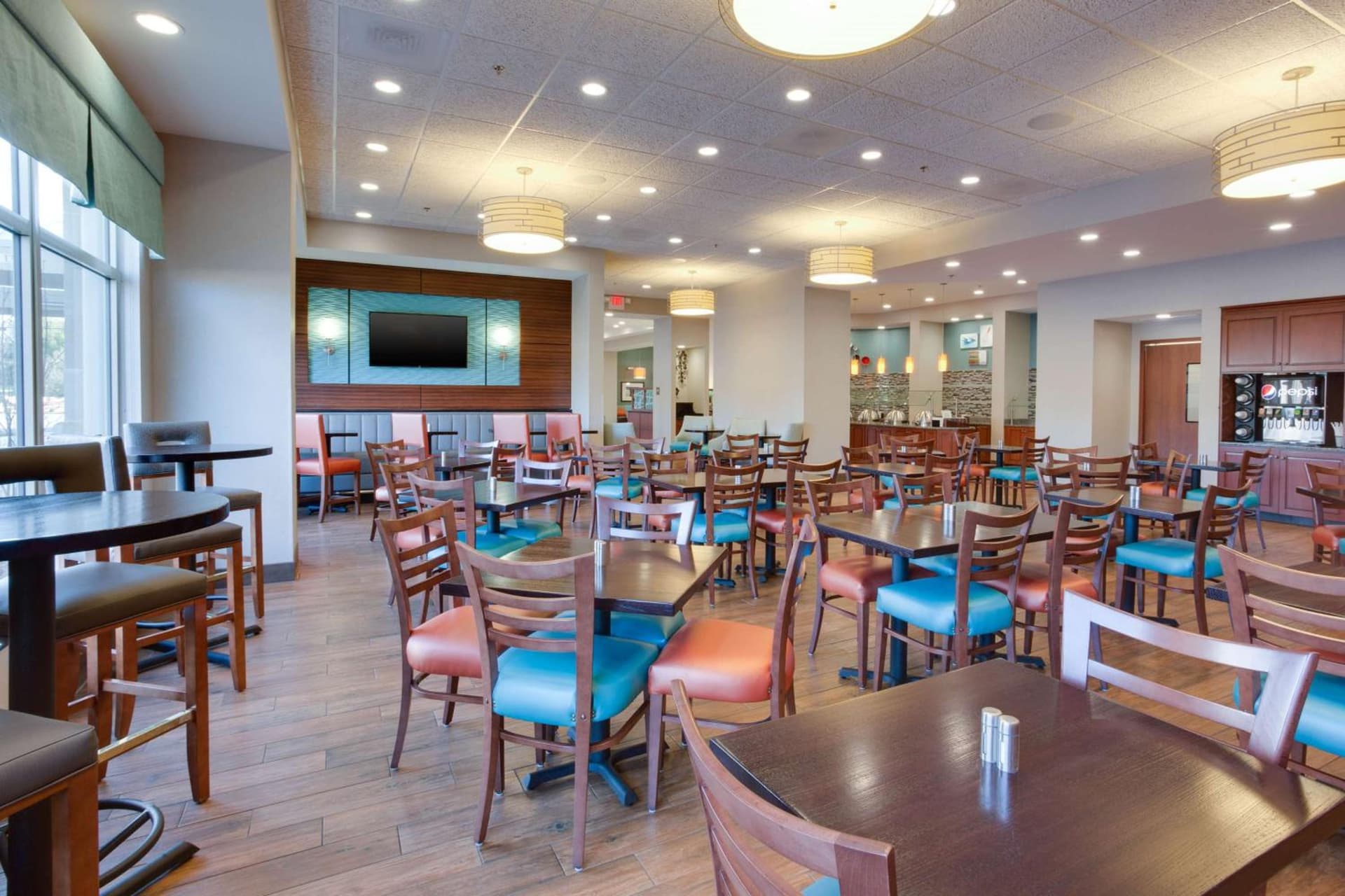 Drury Inn & Suites Charlotte Arrowood gallery photo in Charlotte, NC — image 19